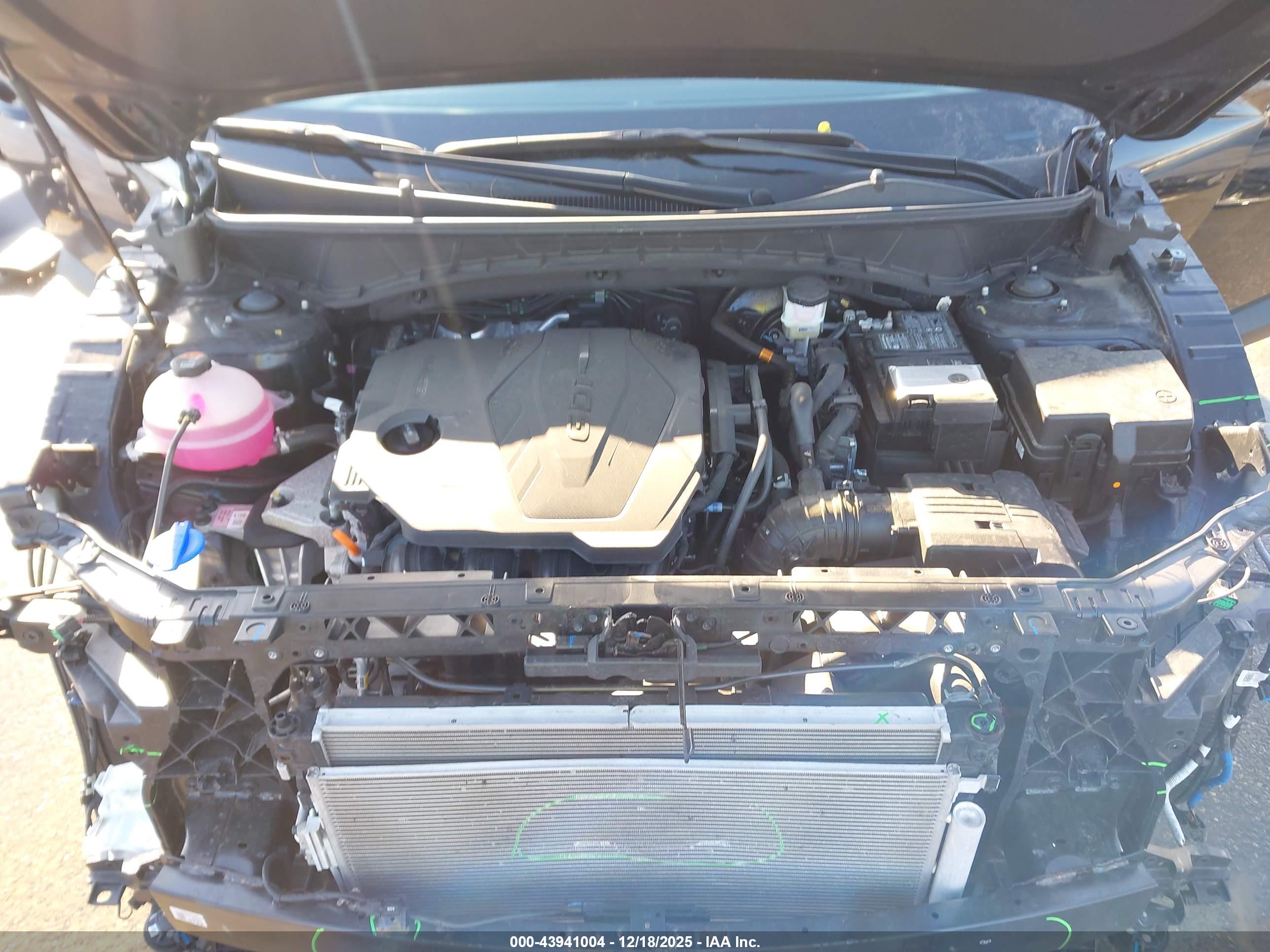 HYUNDAI TUCSON image 10