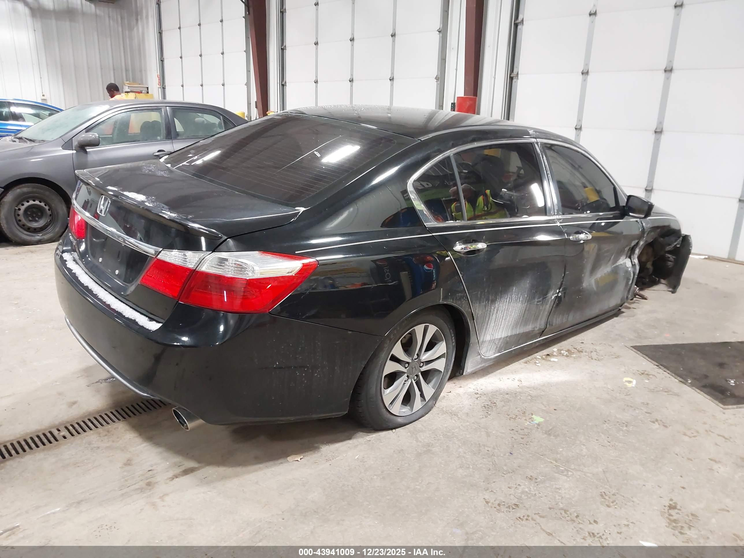 HONDA ACCORD image 4