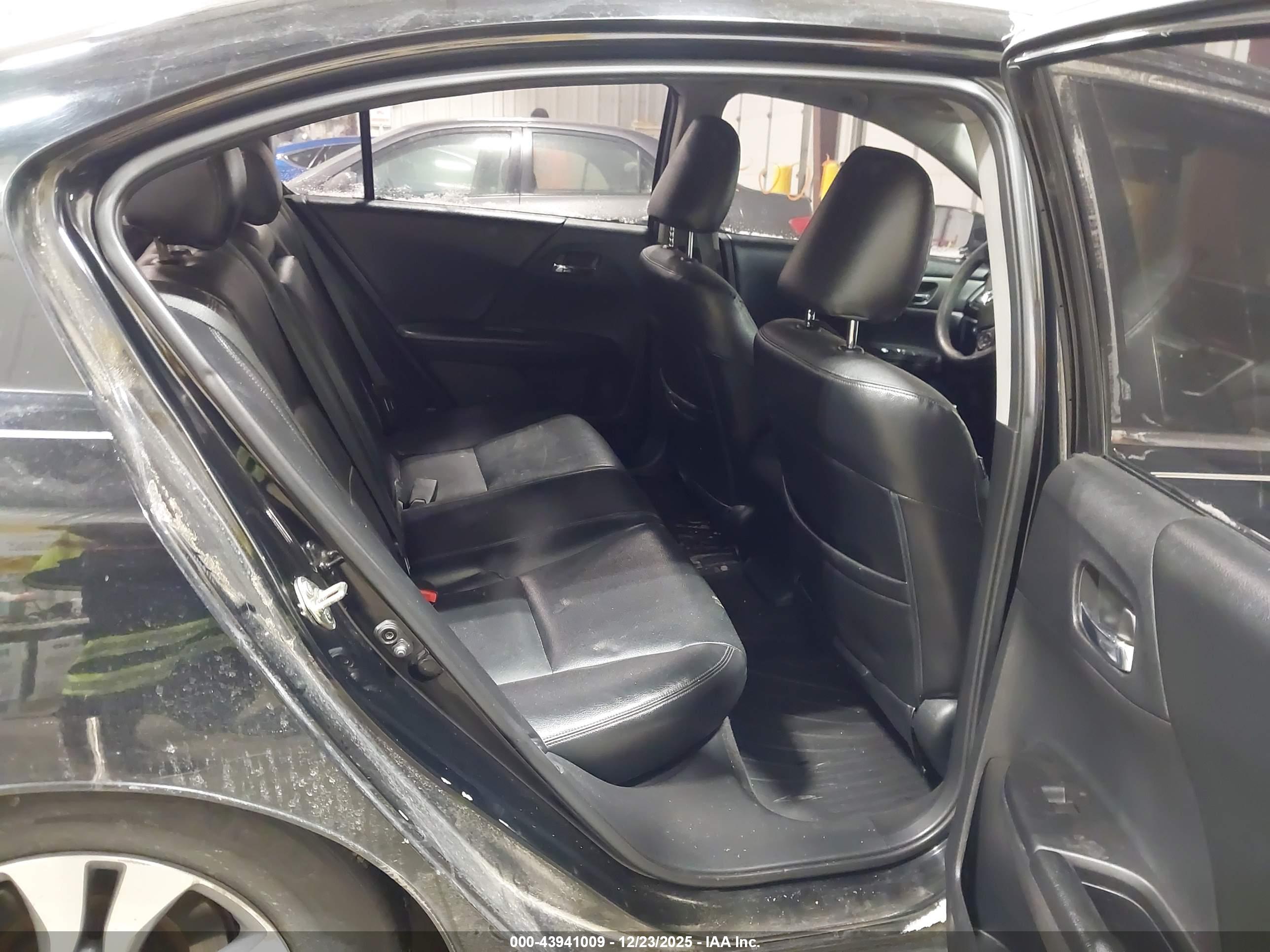 HONDA ACCORD image 8