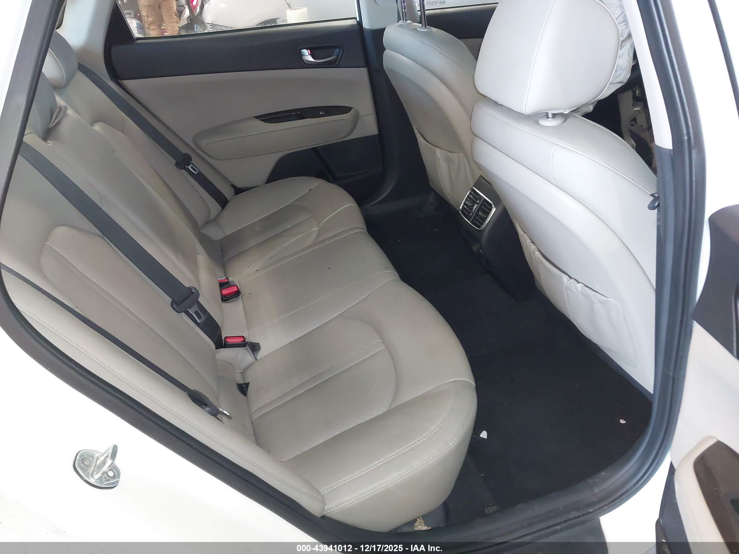 KIA OPTIMA image 8