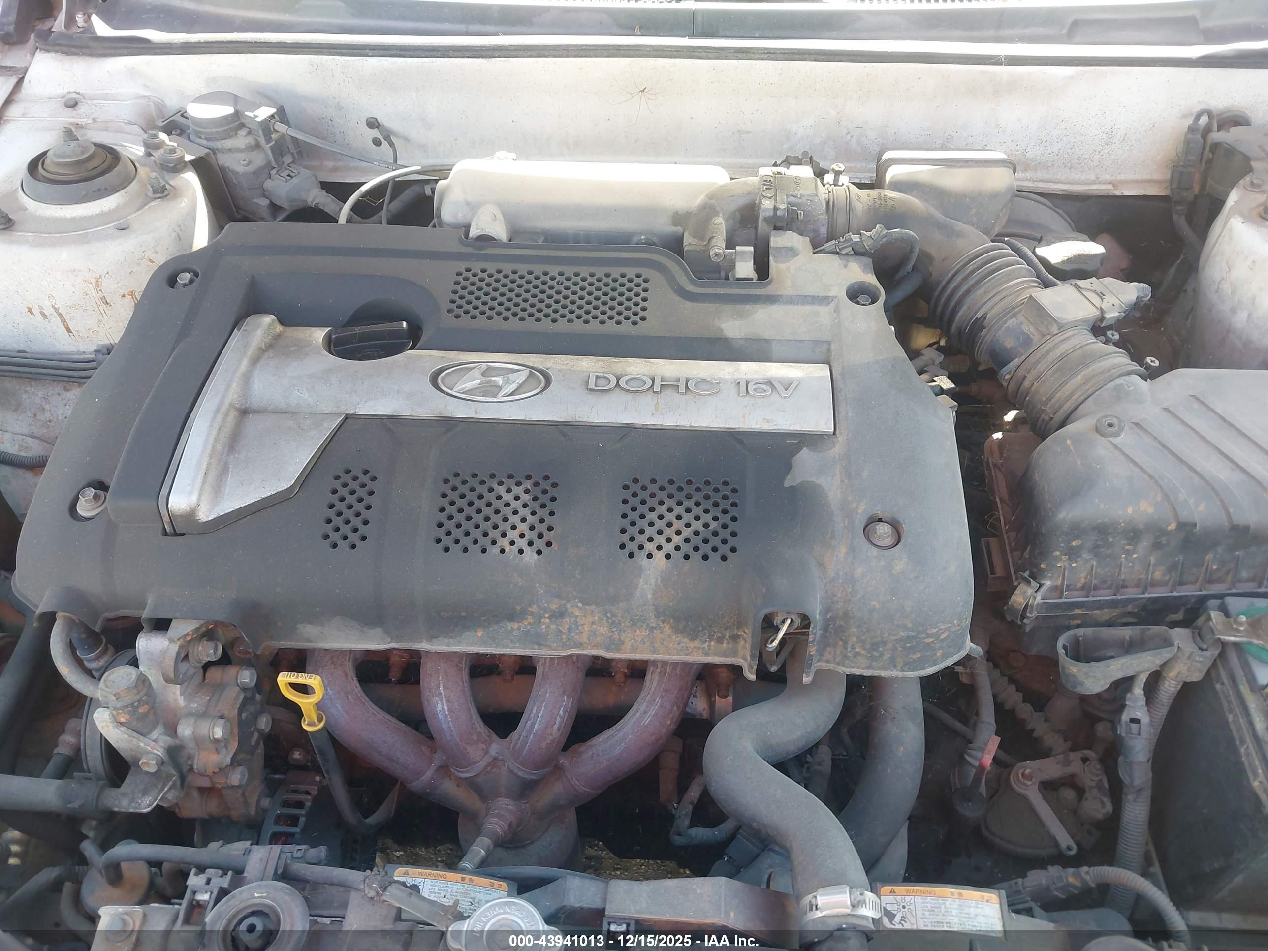 HYUNDAI ELANTRA image 10