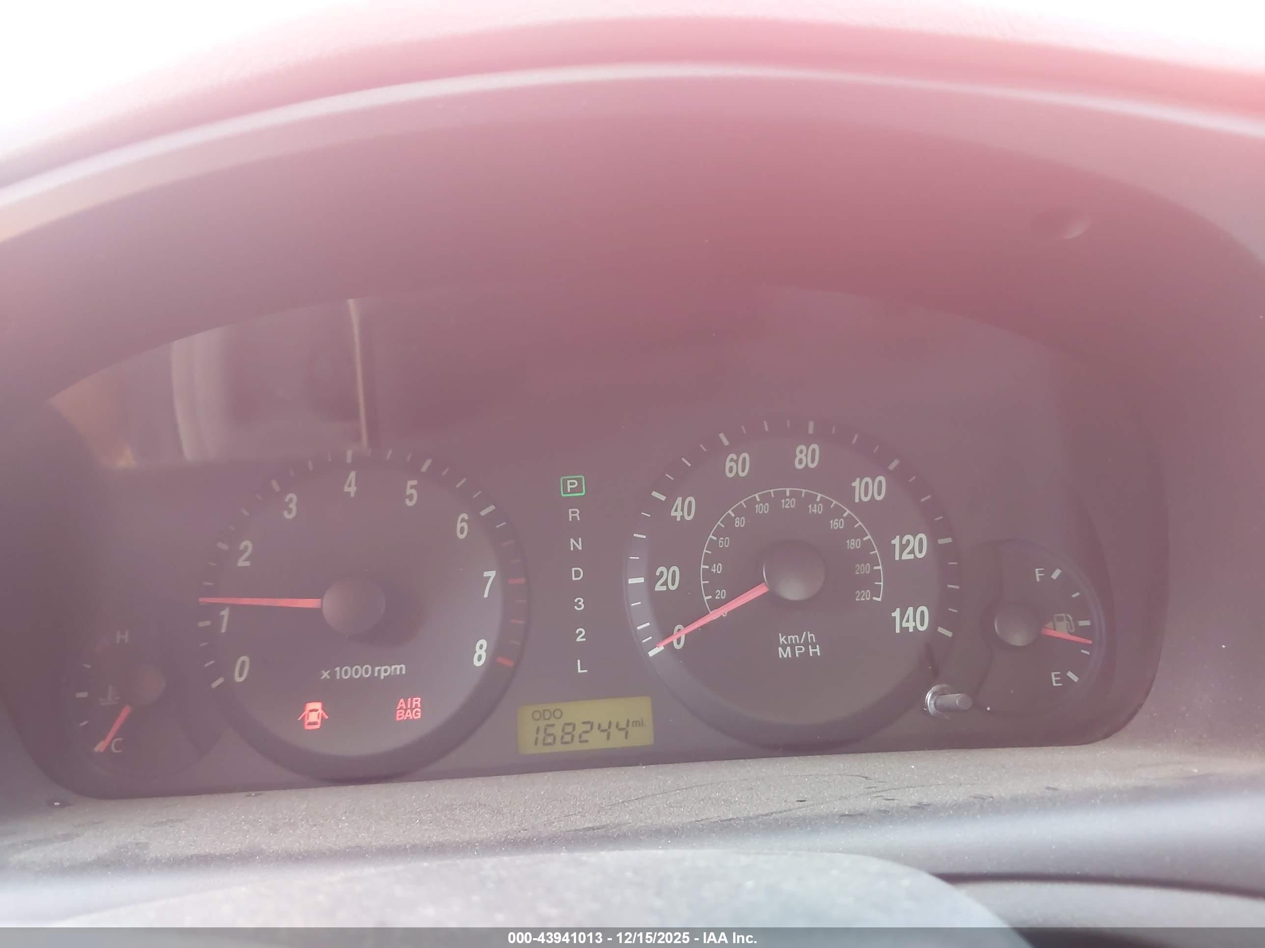 HYUNDAI ELANTRA image 7