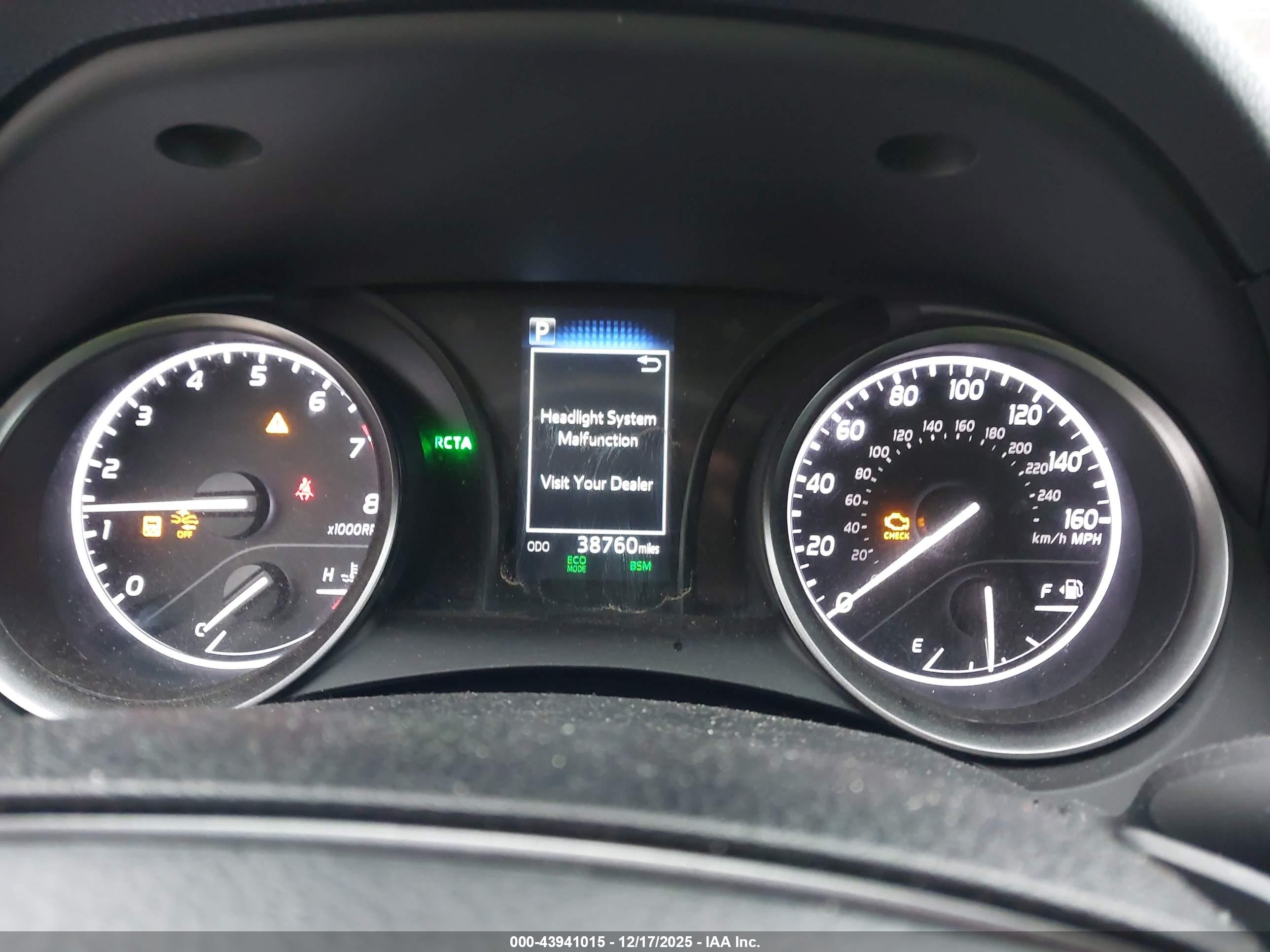 TOYOTA CAMRY image 7