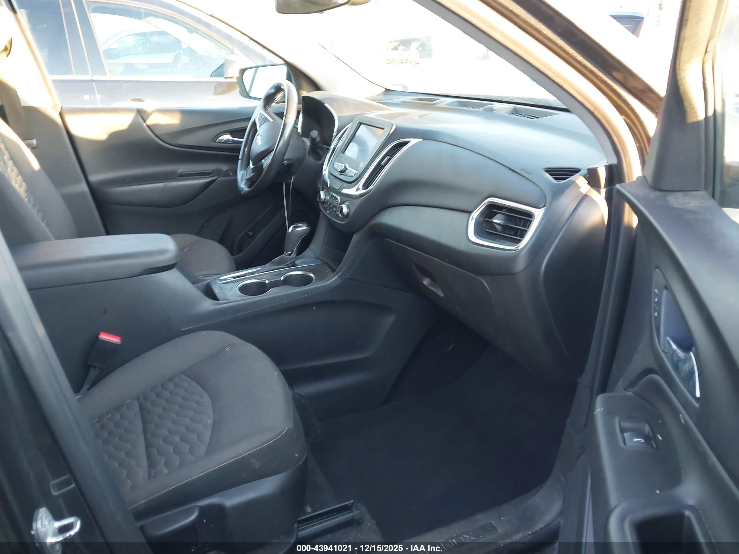 CHEVROLET EQUINOX image 5