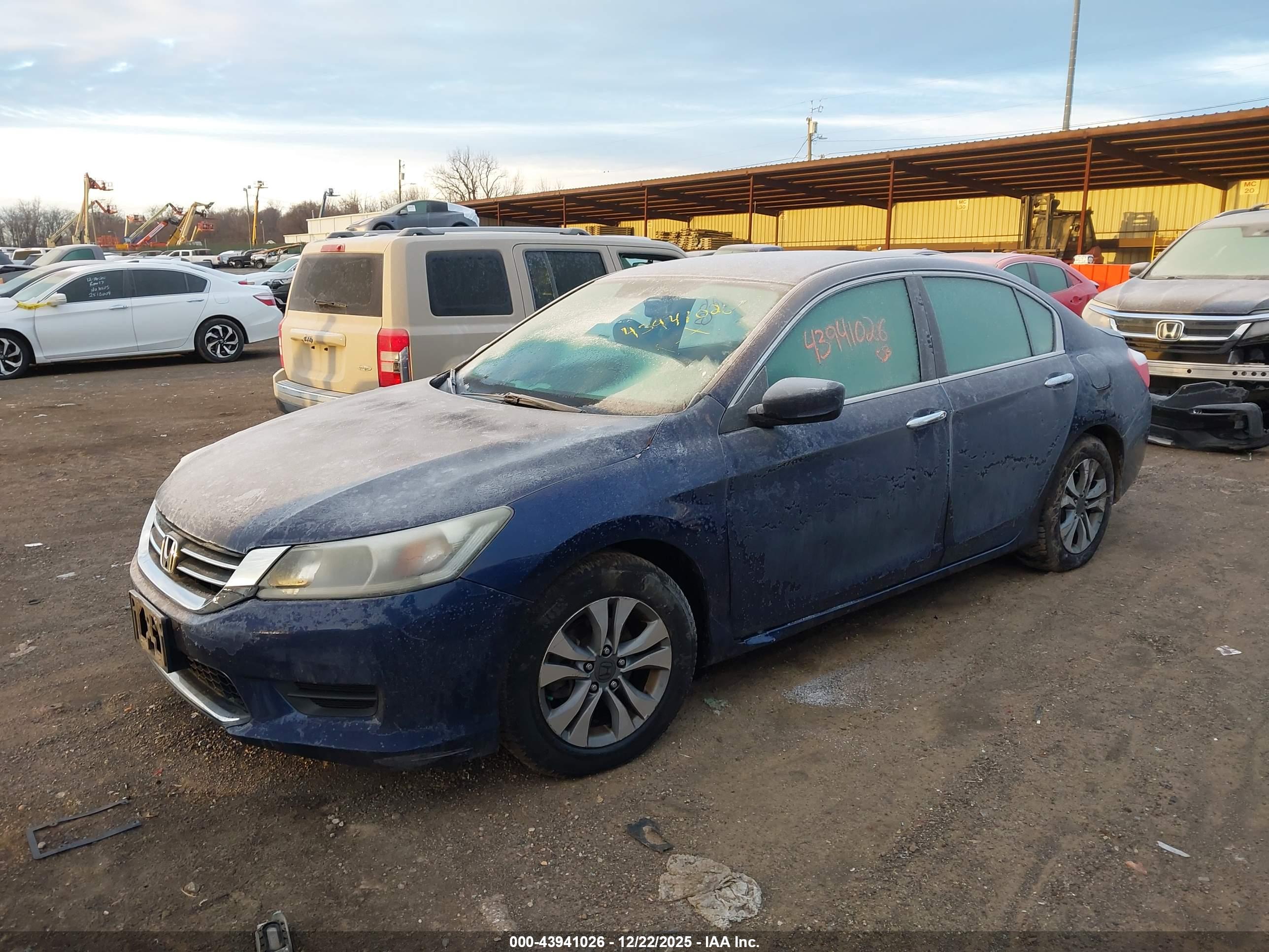HONDA ACCORD image 2
