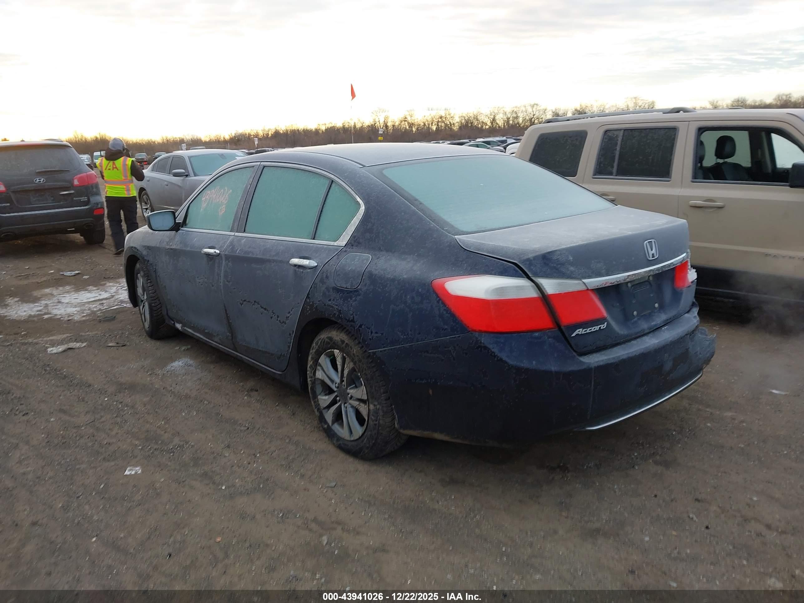 HONDA ACCORD image 3