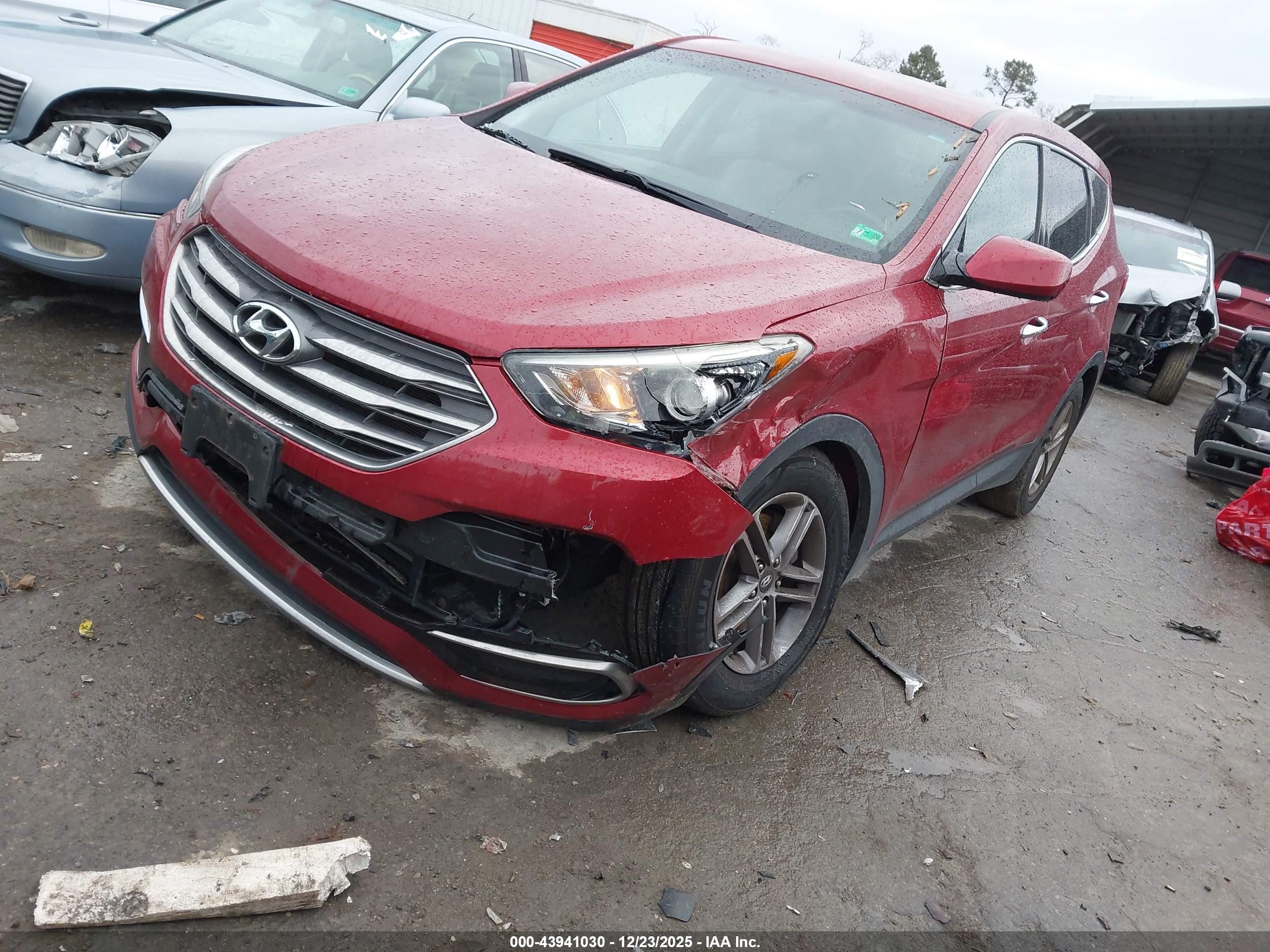 HYUNDAI SANTA image 2