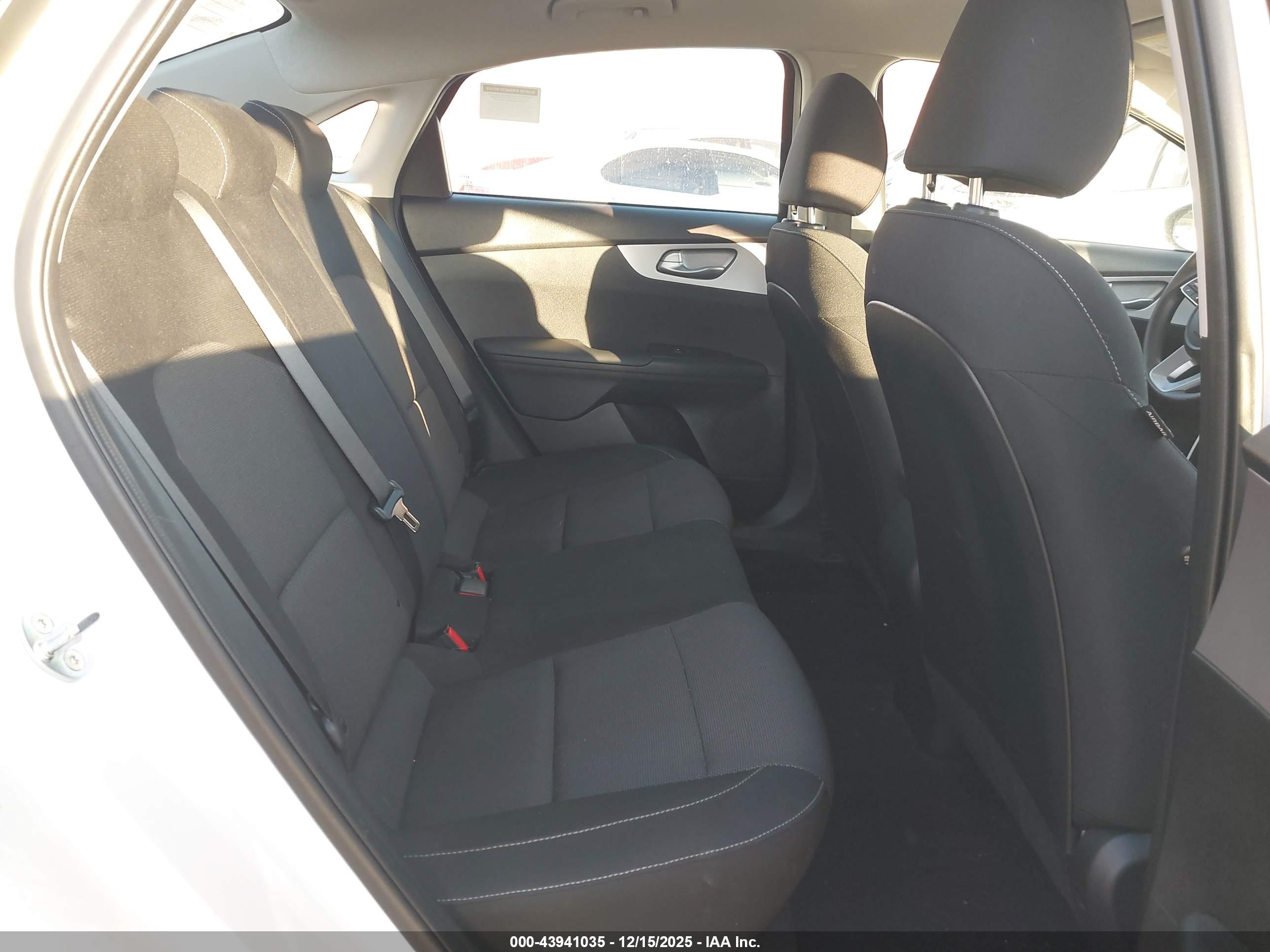 KIA FORTE image 8