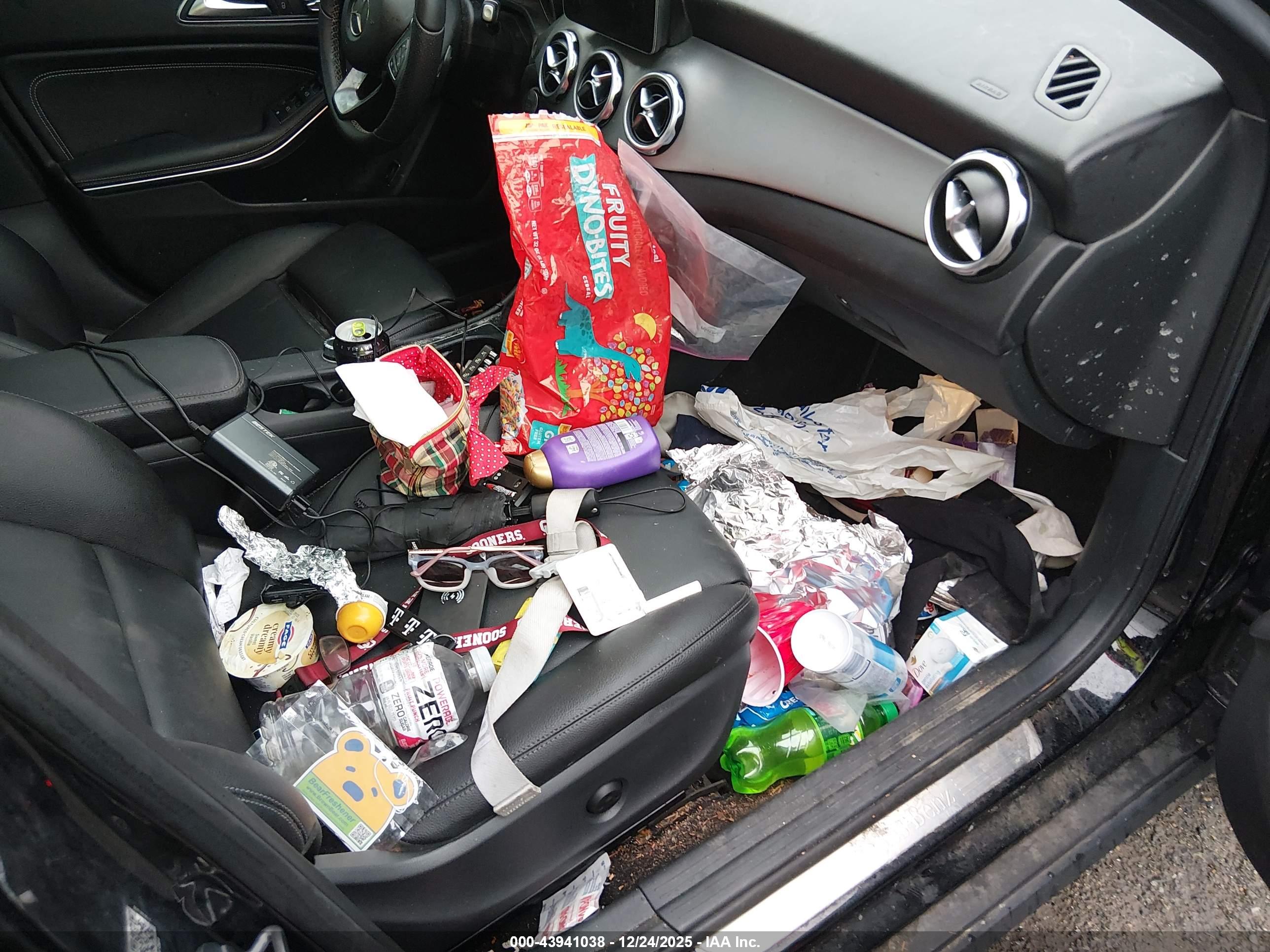 MERCEDES-BENZ GLA image 5