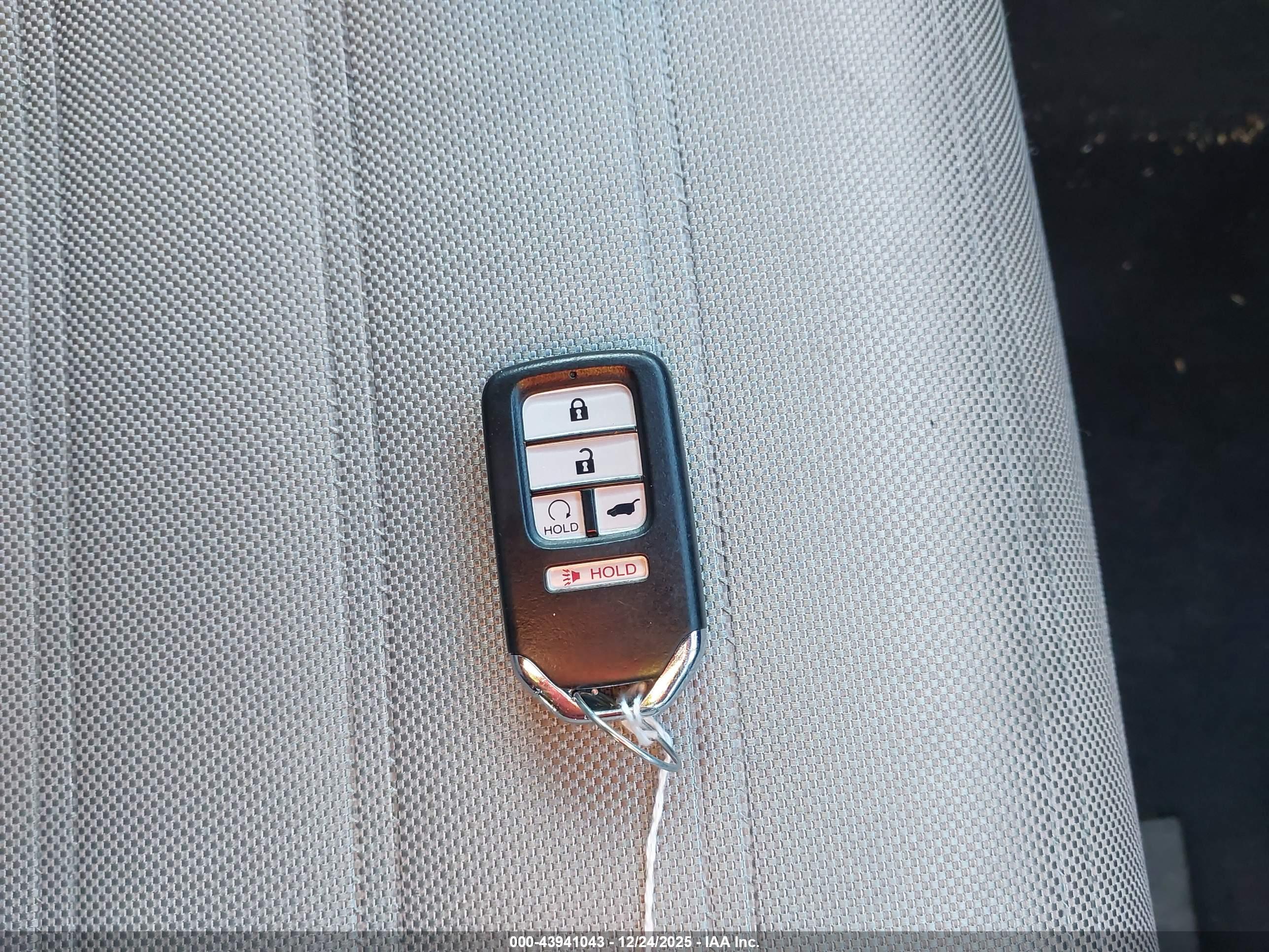 HONDA CR-V image 11
