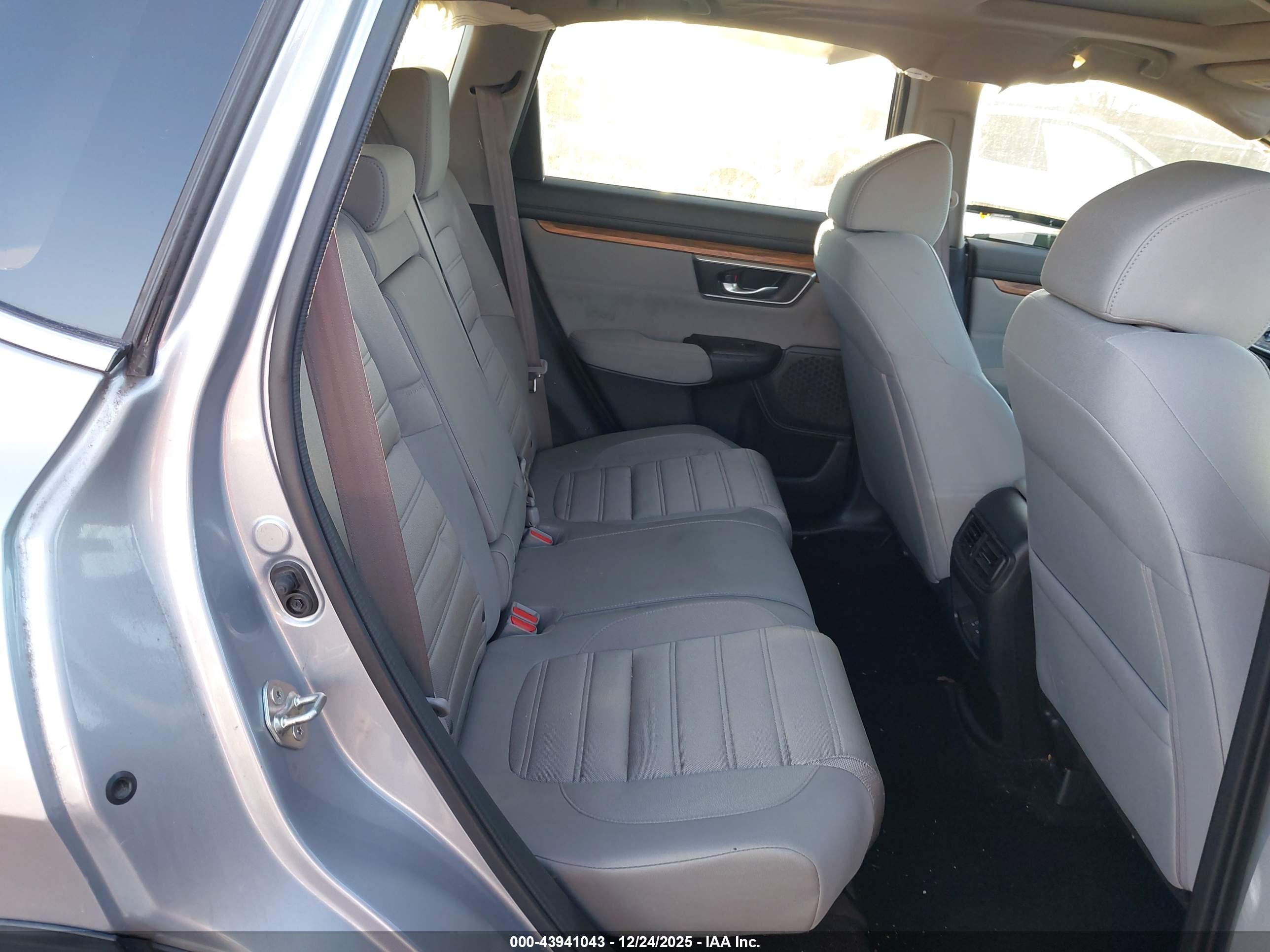 HONDA CR-V image 8