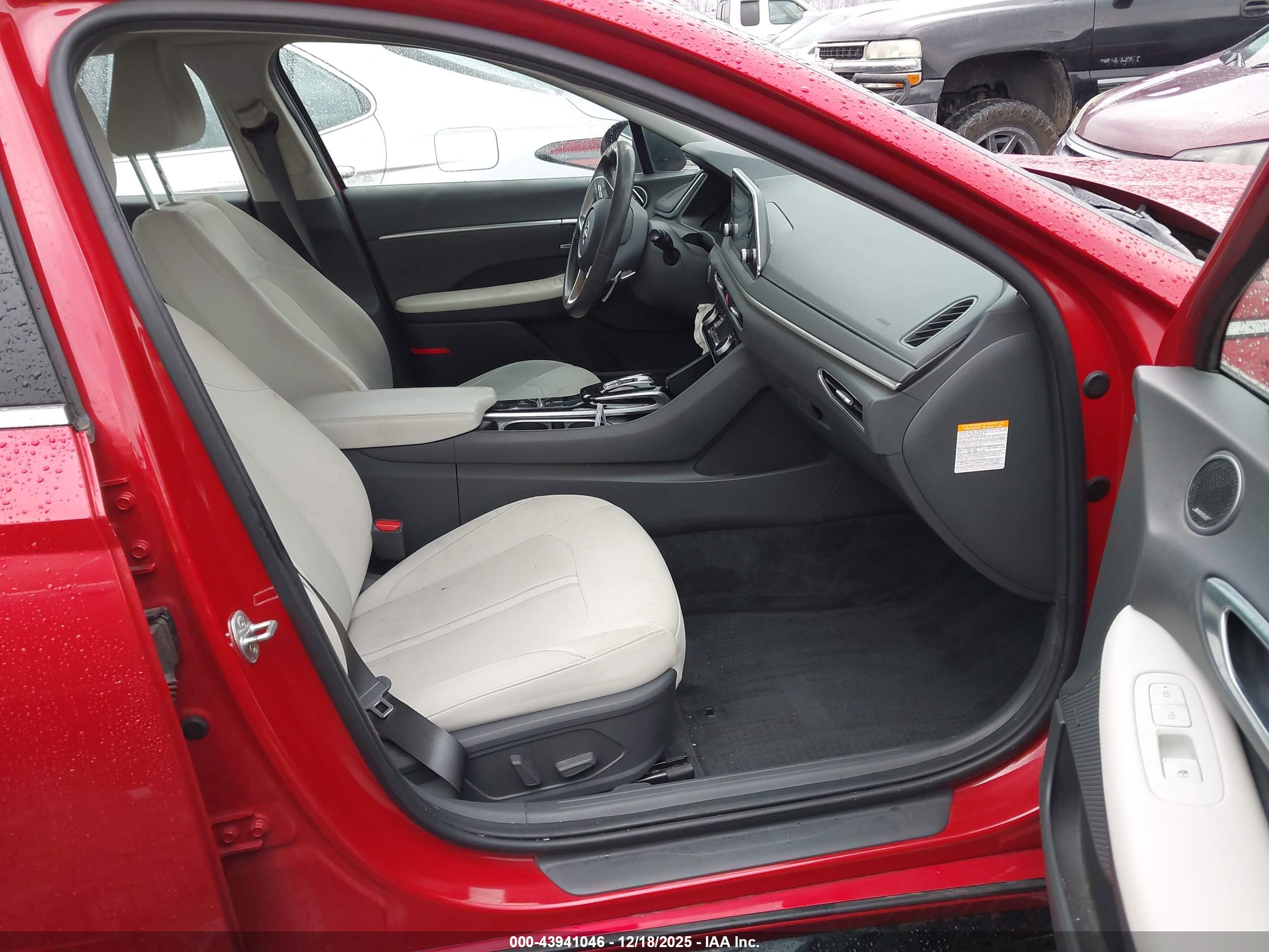 HYUNDAI SONATA image 5
