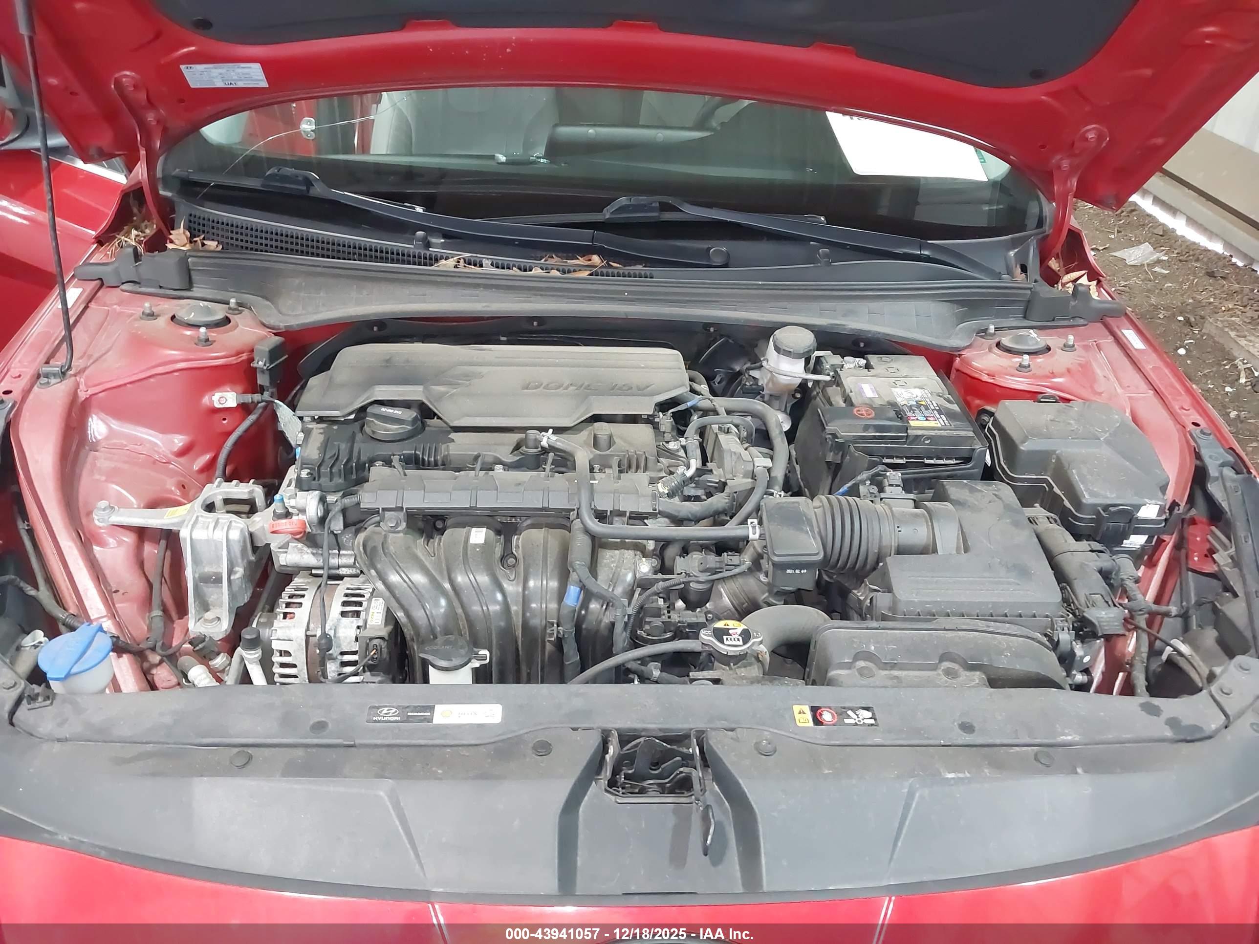 HYUNDAI ELANTRA image 10