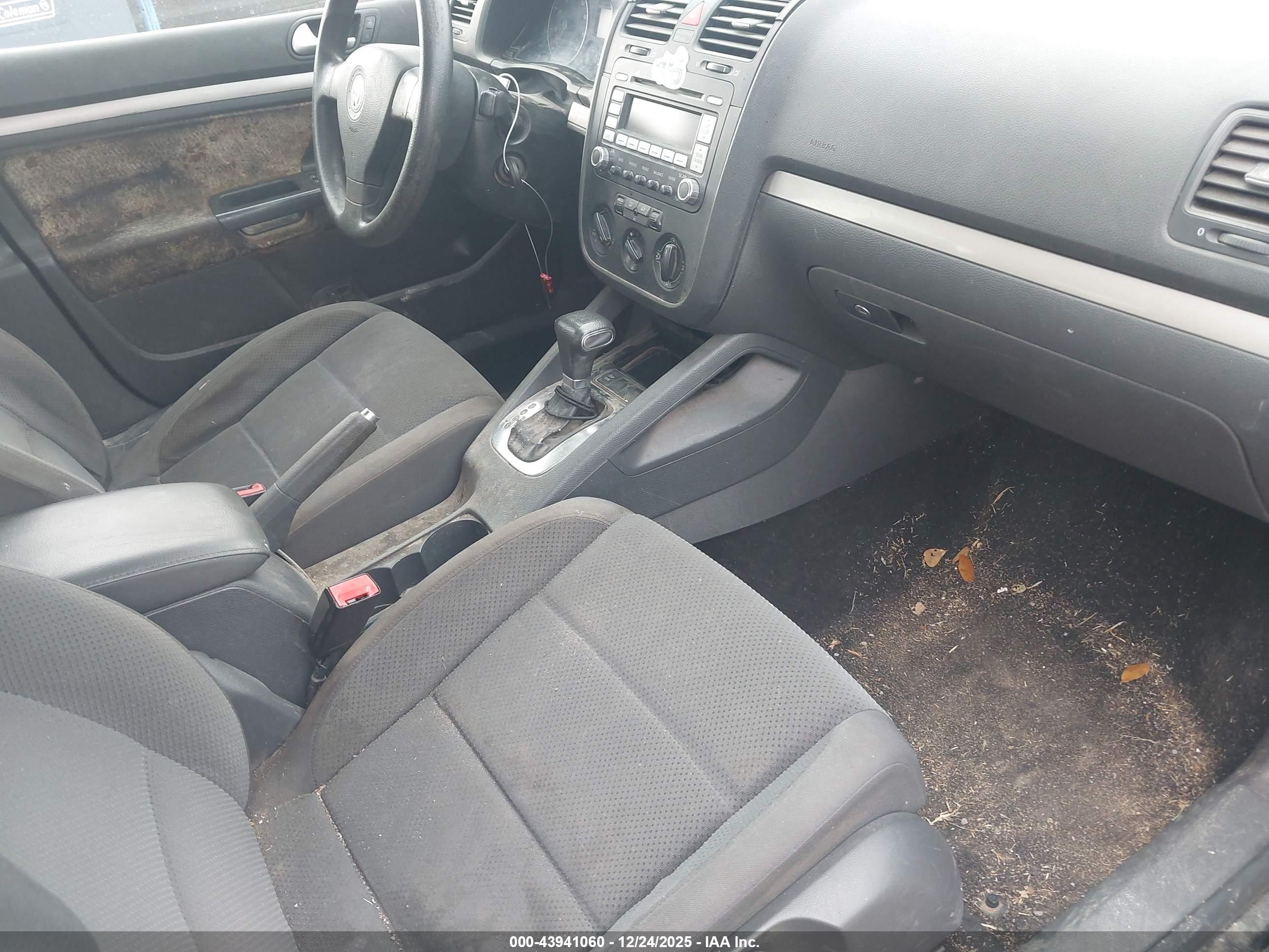 VOLKSWAGEN RABBIT image 5