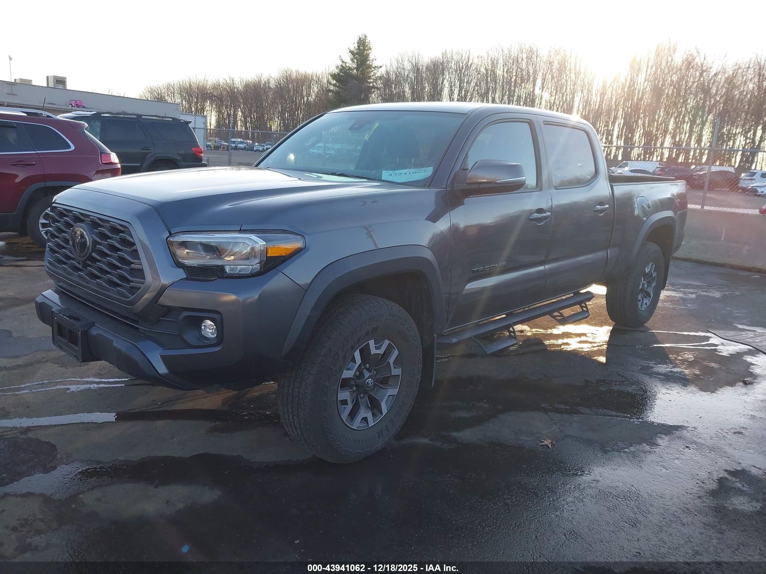 TOYOTA TACOMA image 2