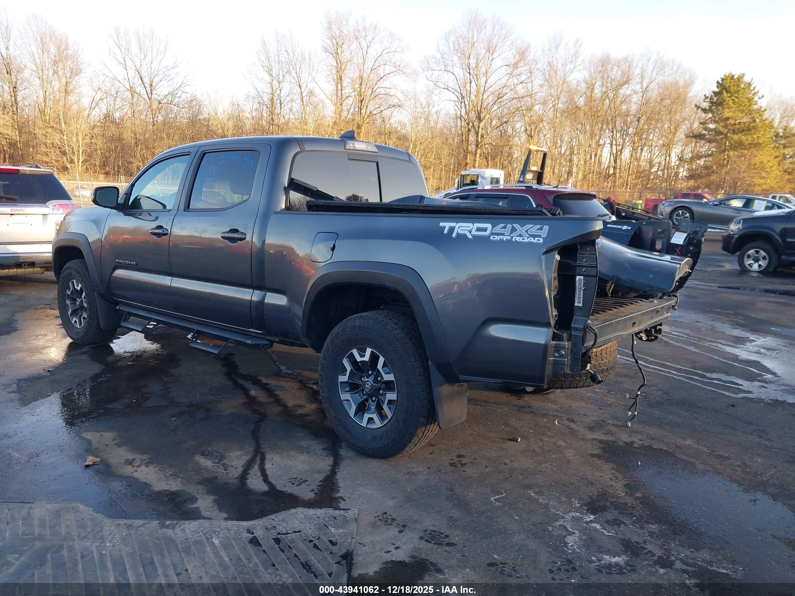 TOYOTA TACOMA image 3