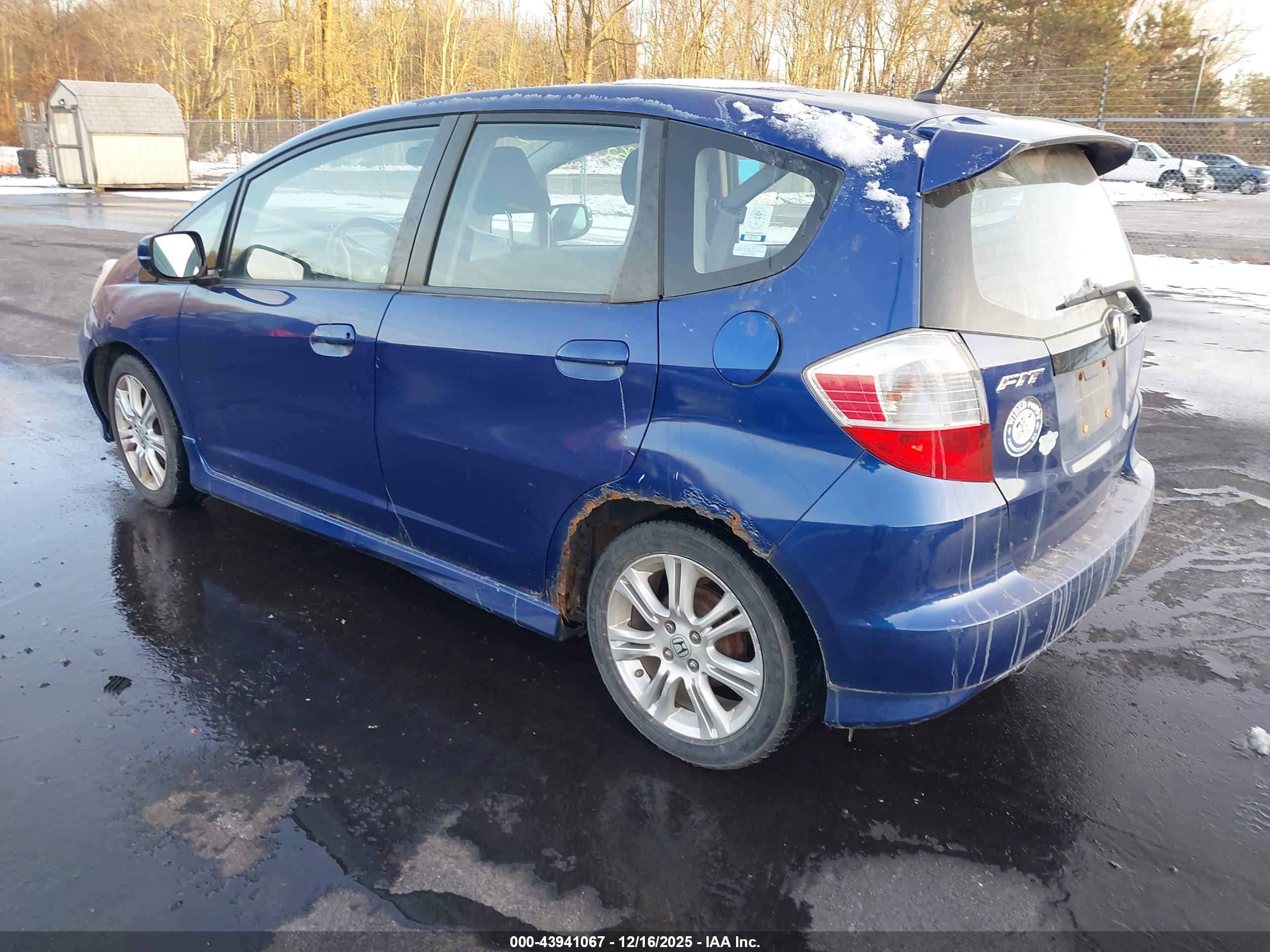 HONDA FIT image 3
