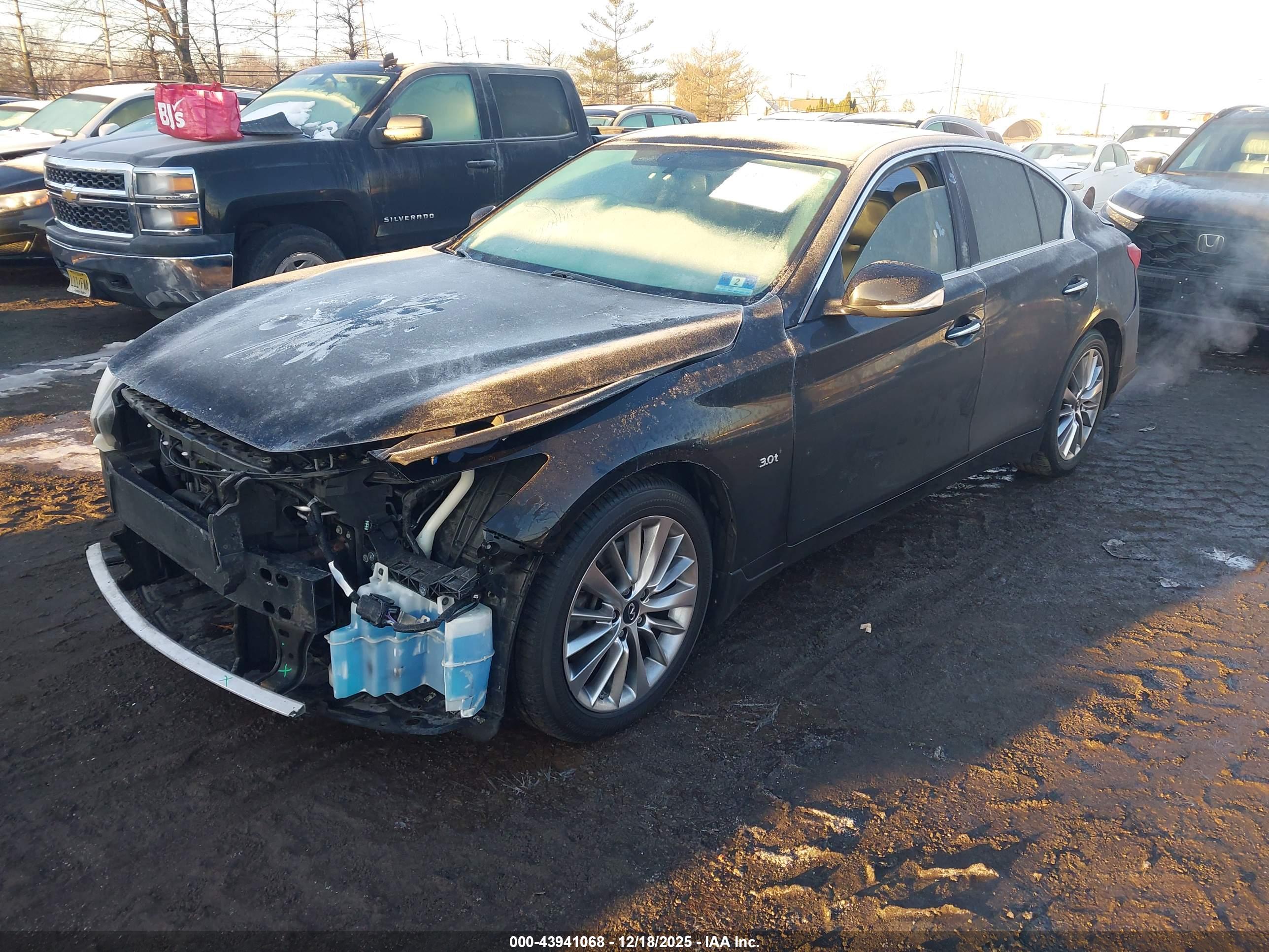 INFINITI Q50 image 2