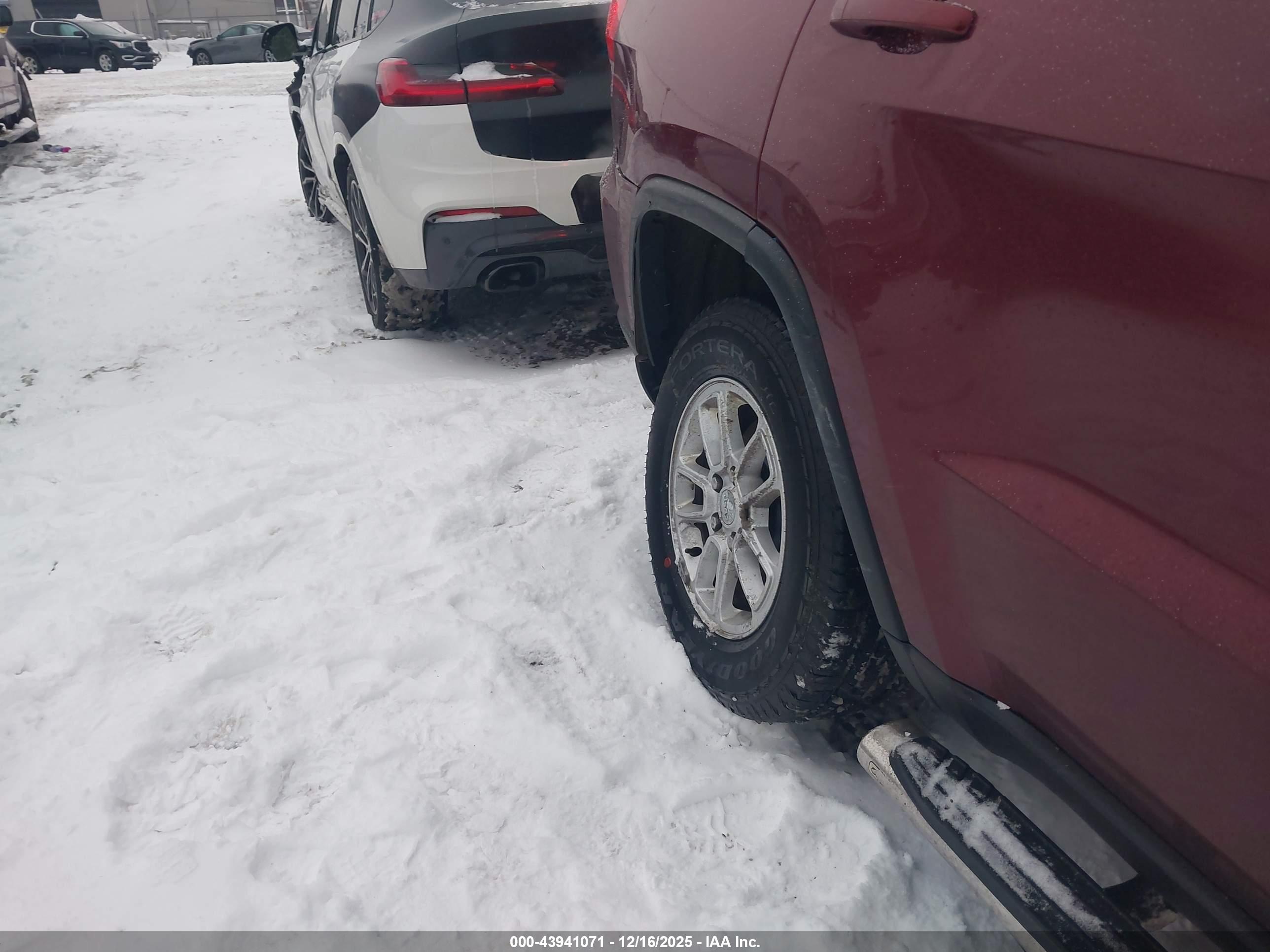 JEEP GRAND image 6