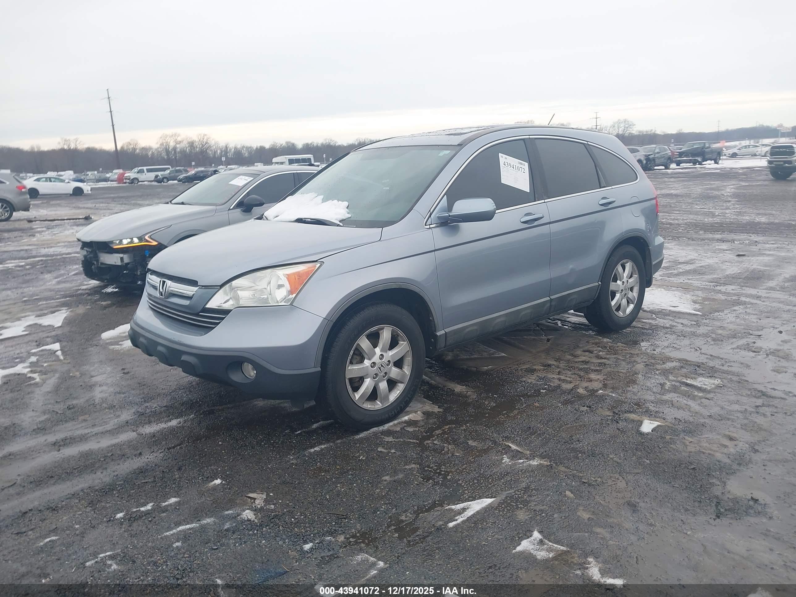 HONDA CR-V image 2
