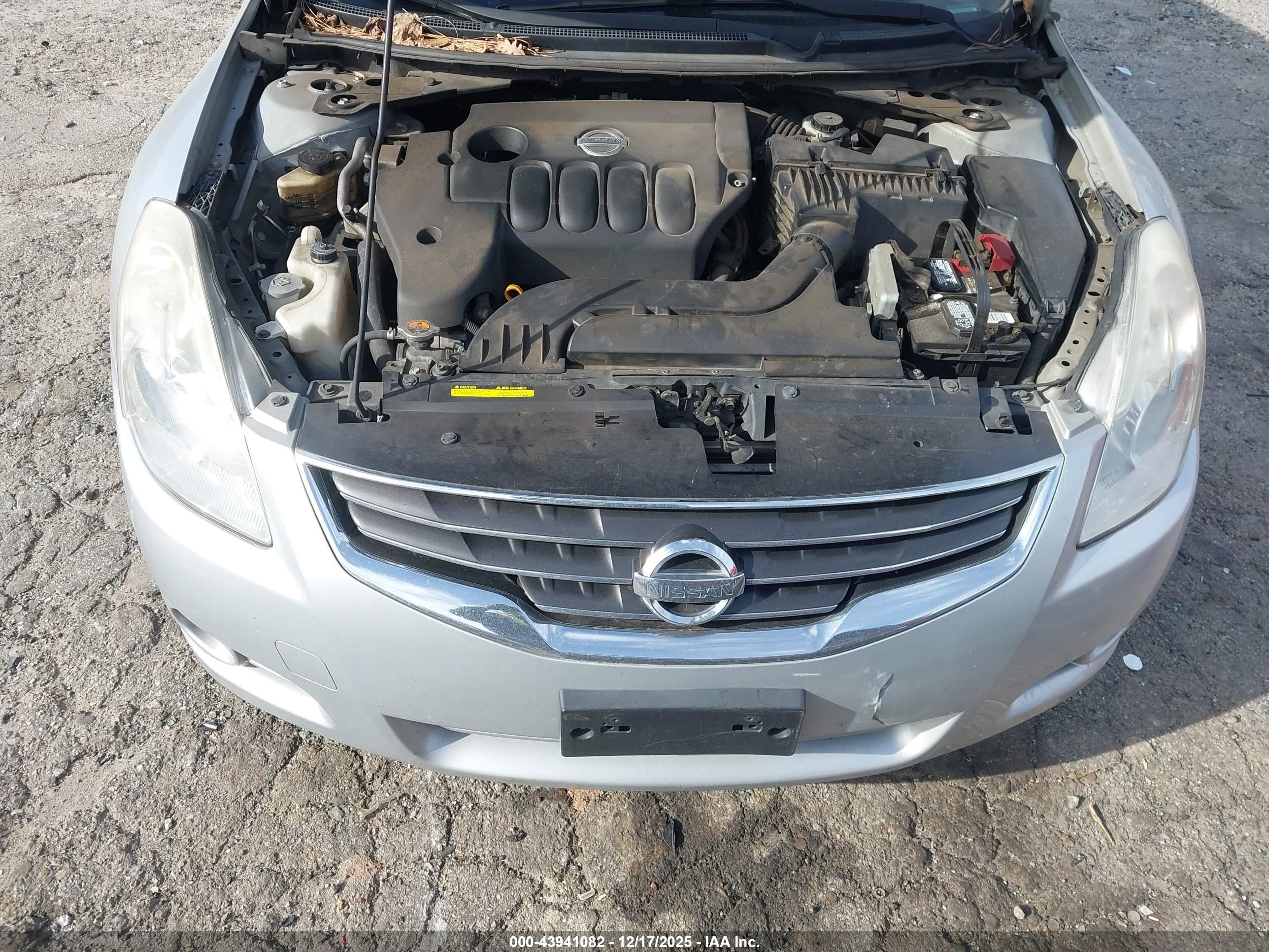 NISSAN ALTIMA image 10