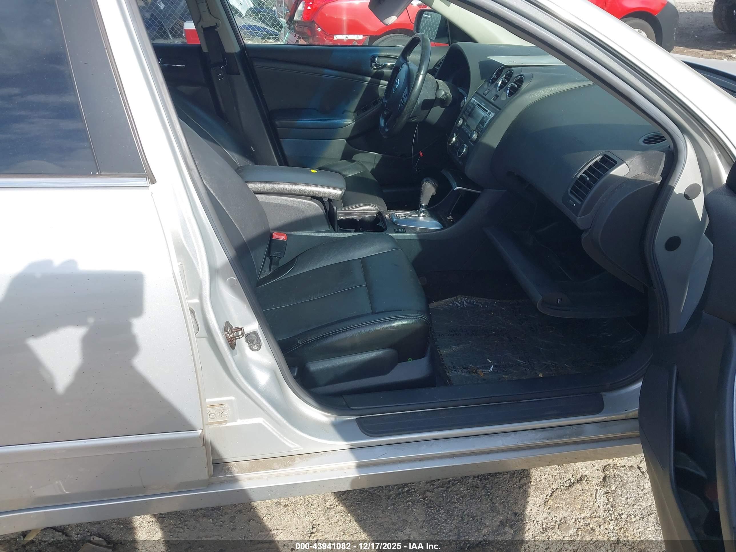 NISSAN ALTIMA image 5
