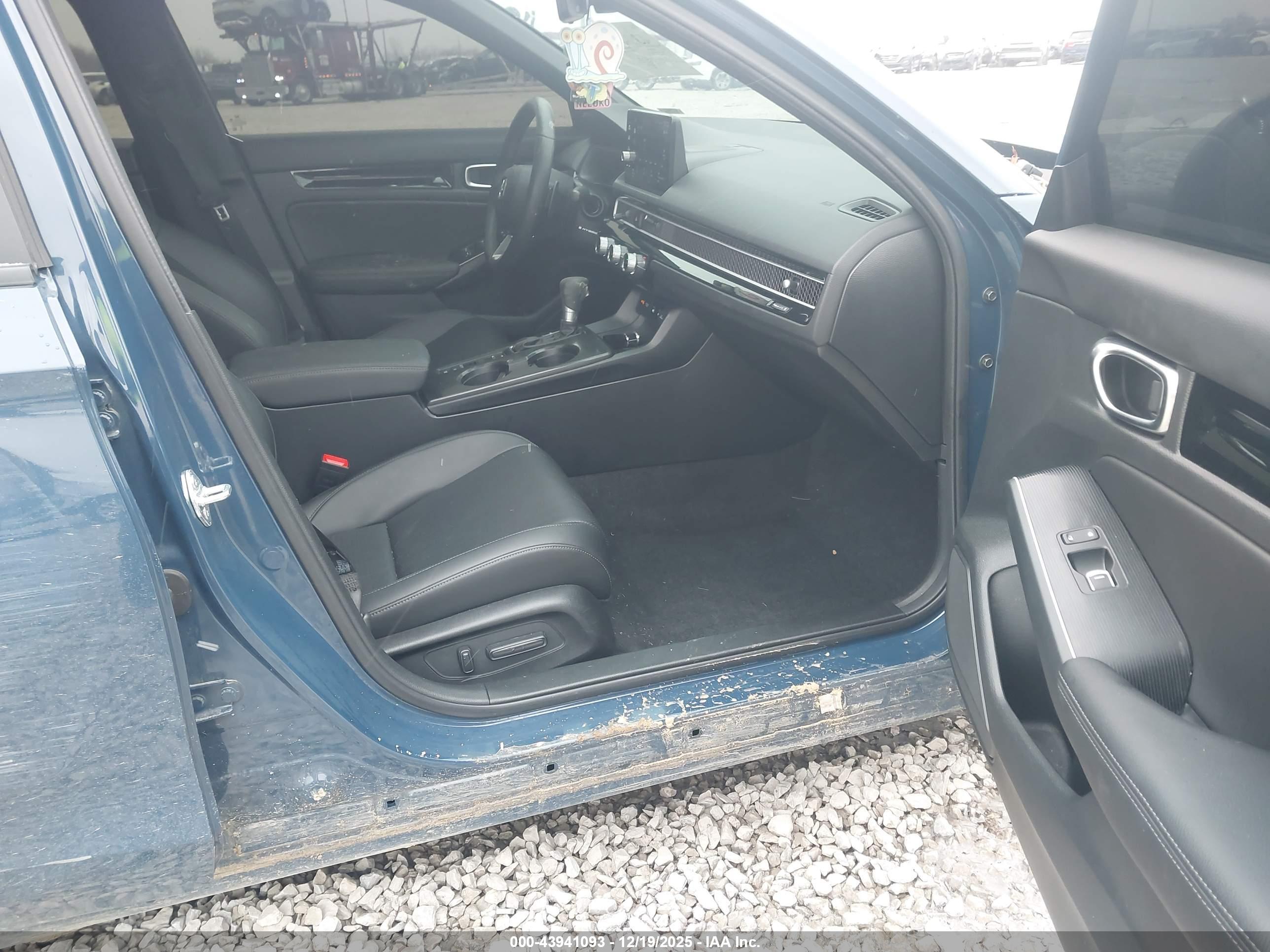 HONDA CIVIC image 5