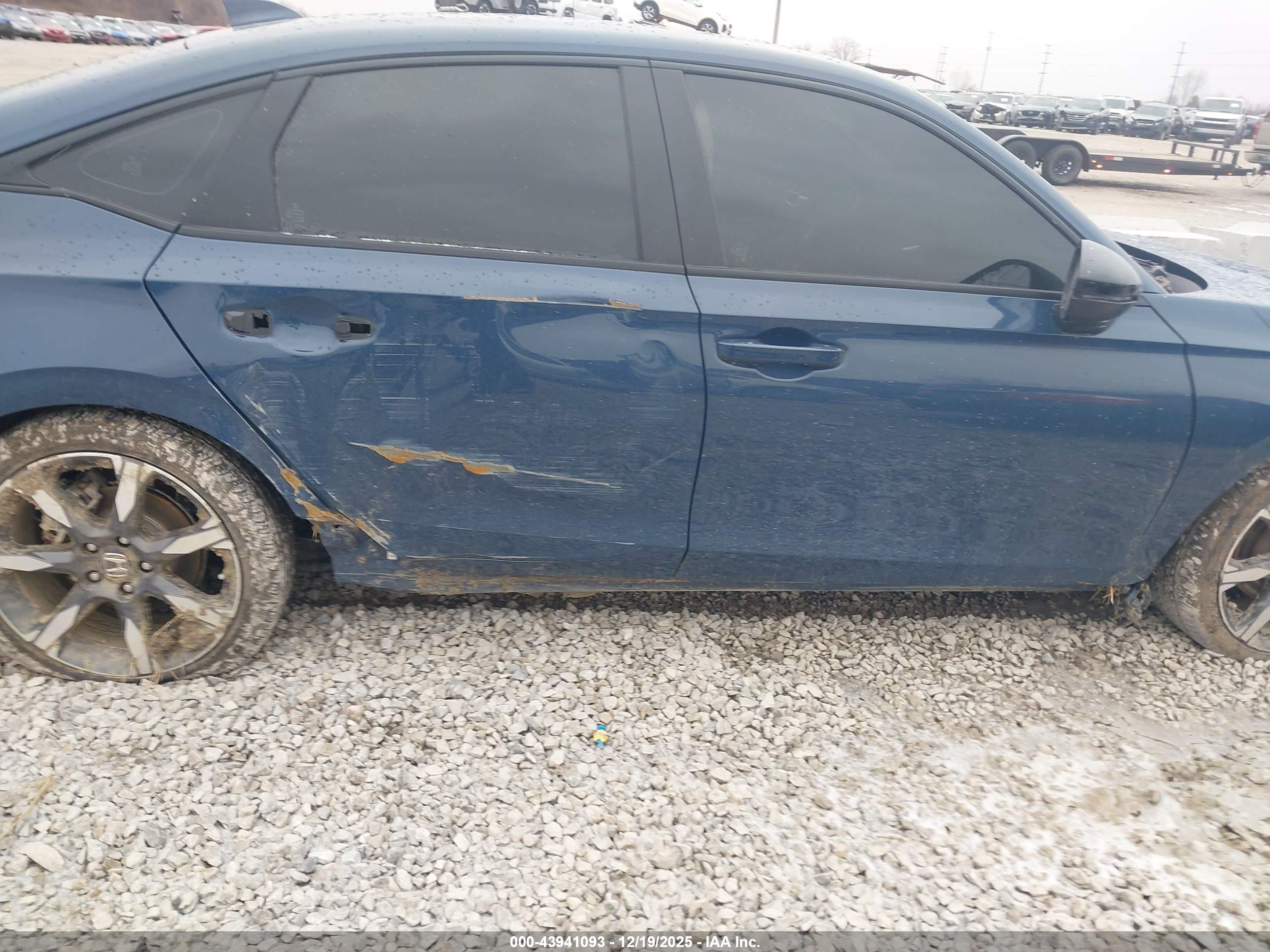 HONDA CIVIC image 6