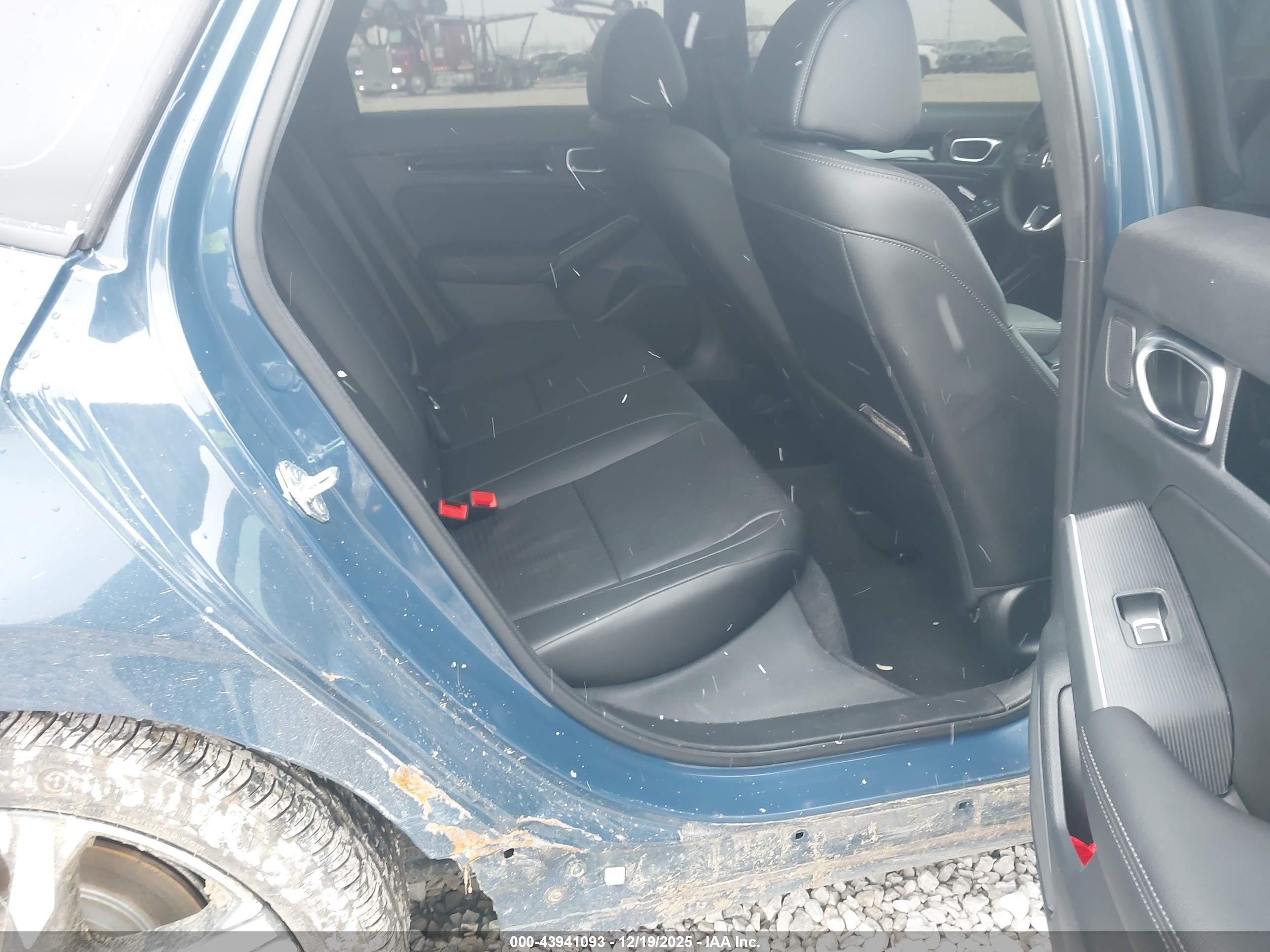 HONDA CIVIC image 8