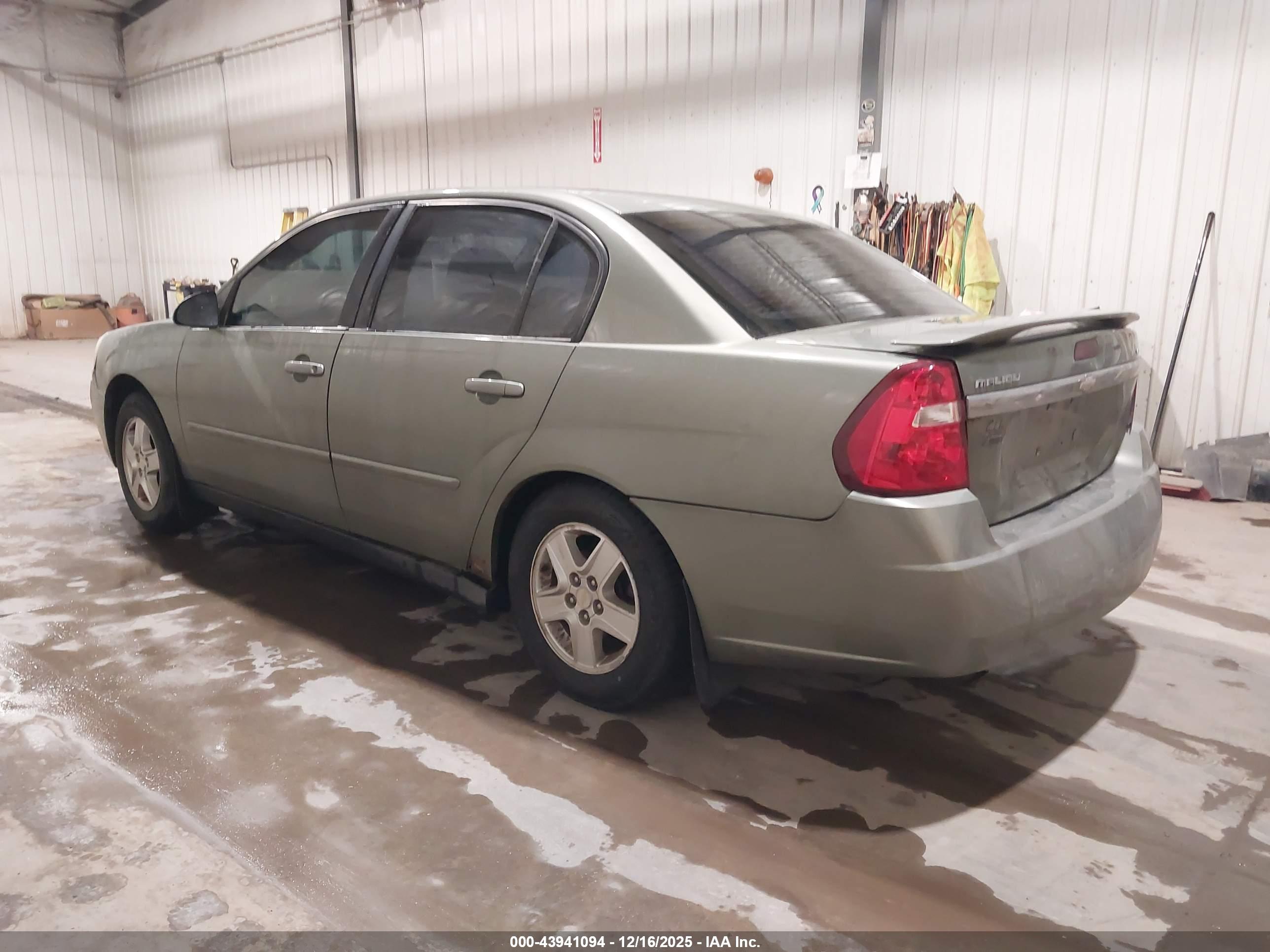 CHEVROLET MALIBU image 3