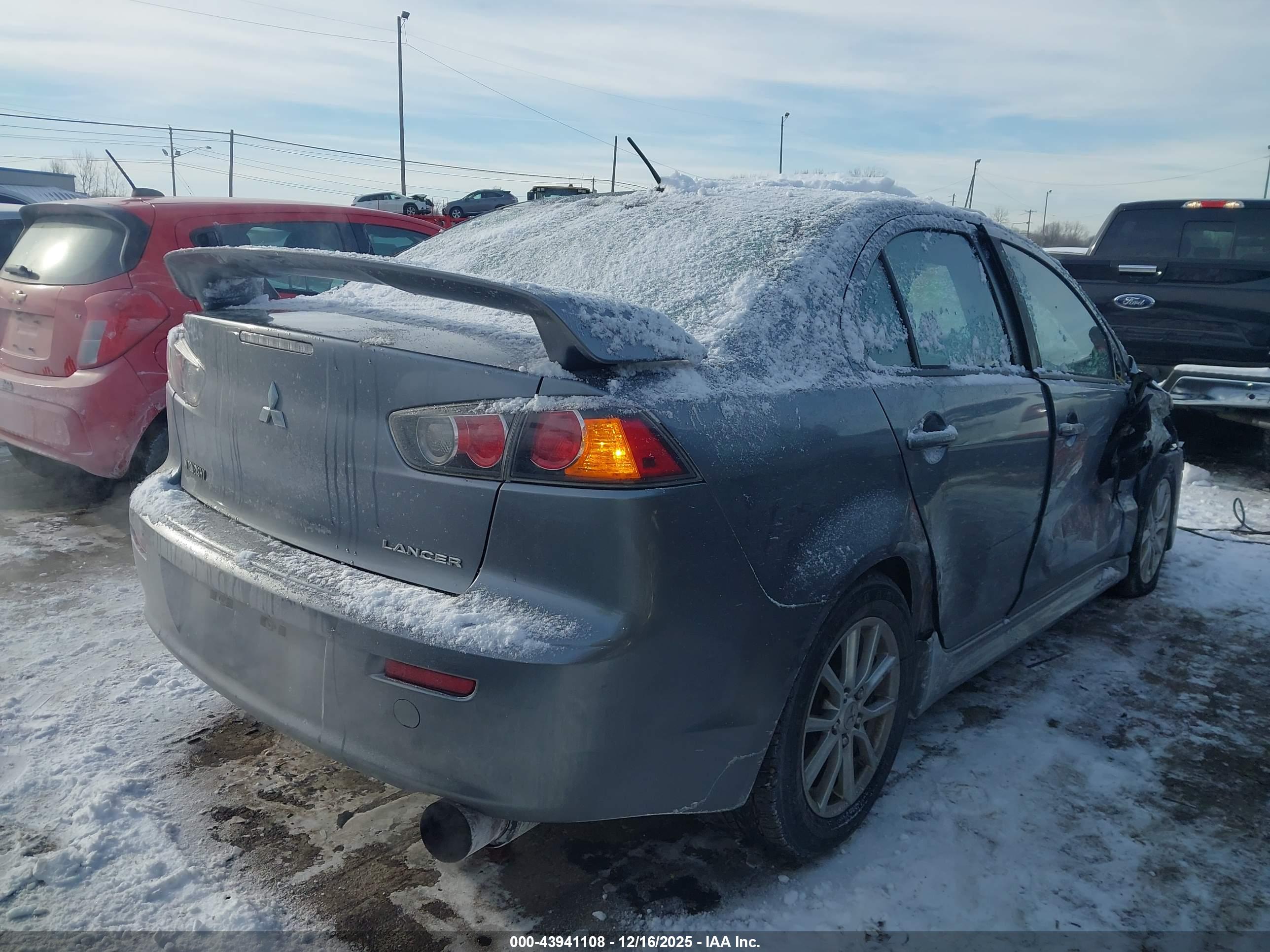 MITSUBISHI LANCER image 4