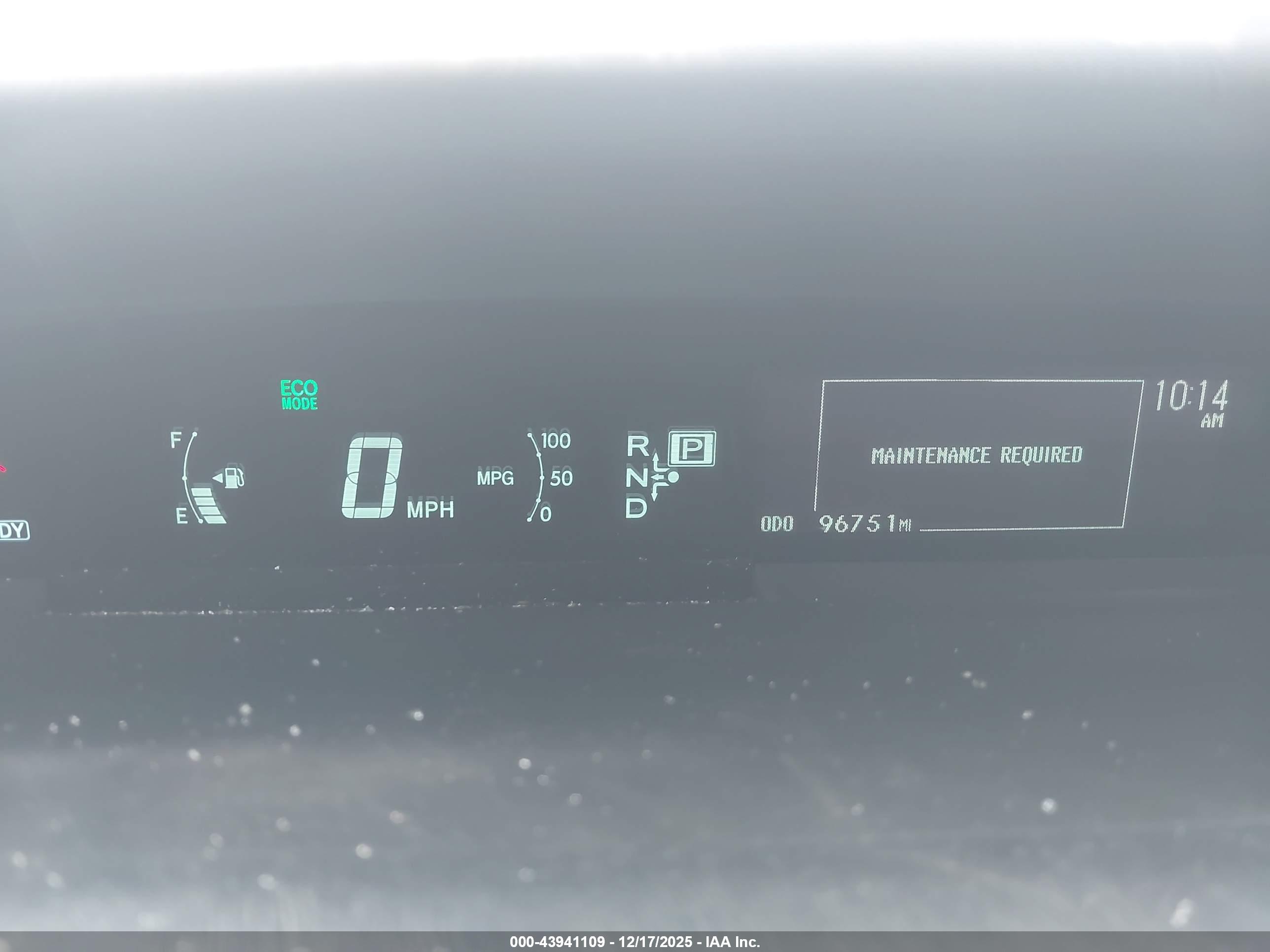 TOYOTA PRIUS image 7