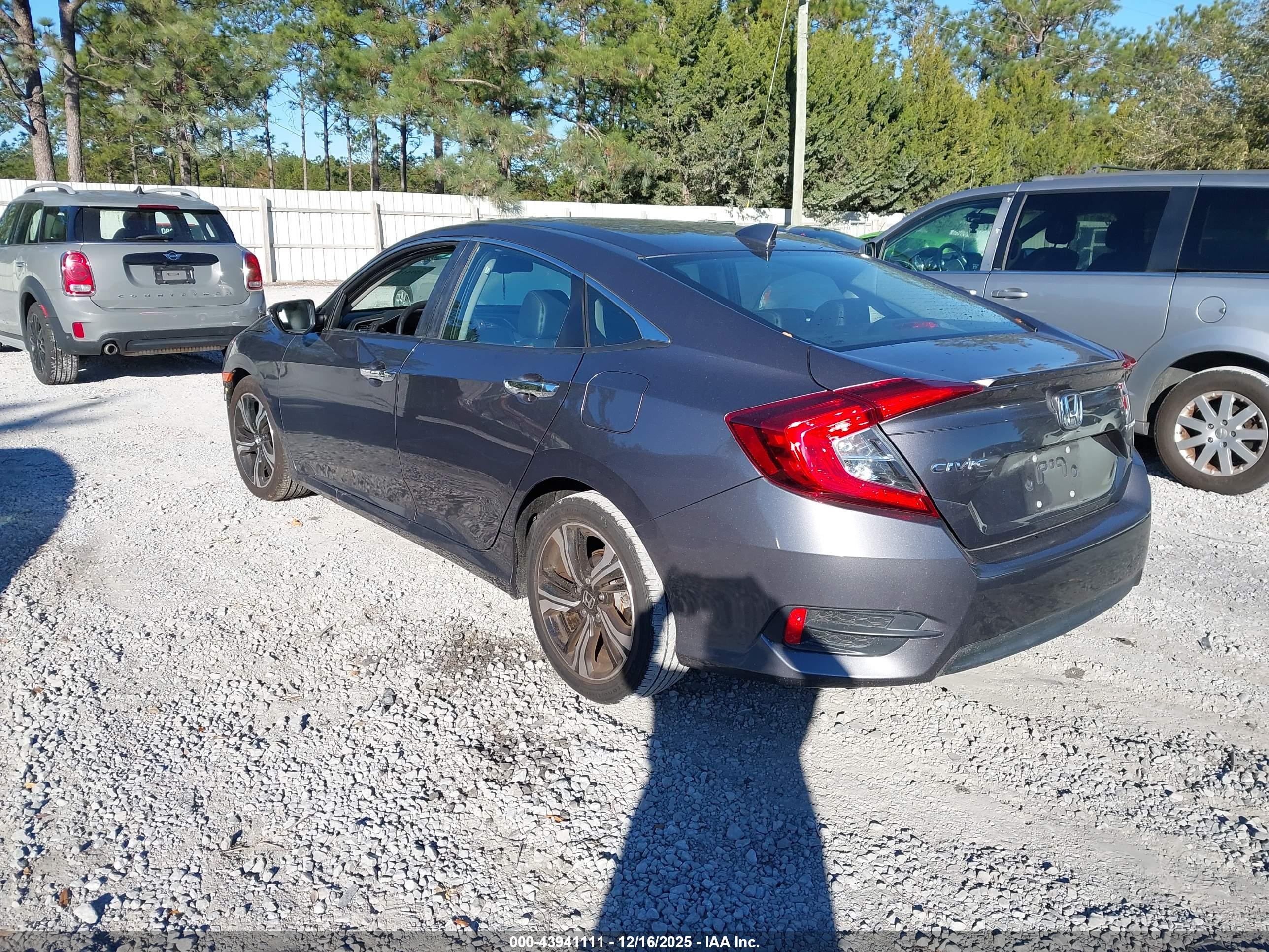 HONDA CIVIC image 3