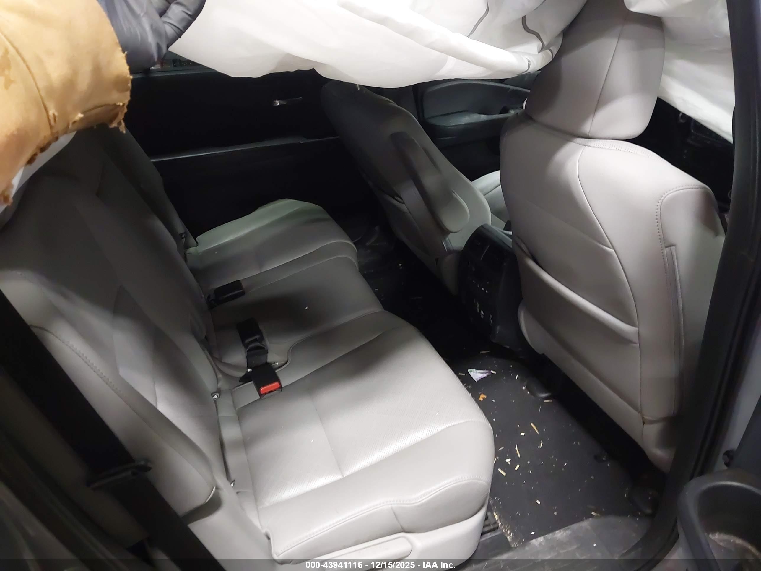HONDA PASSPORT image 8