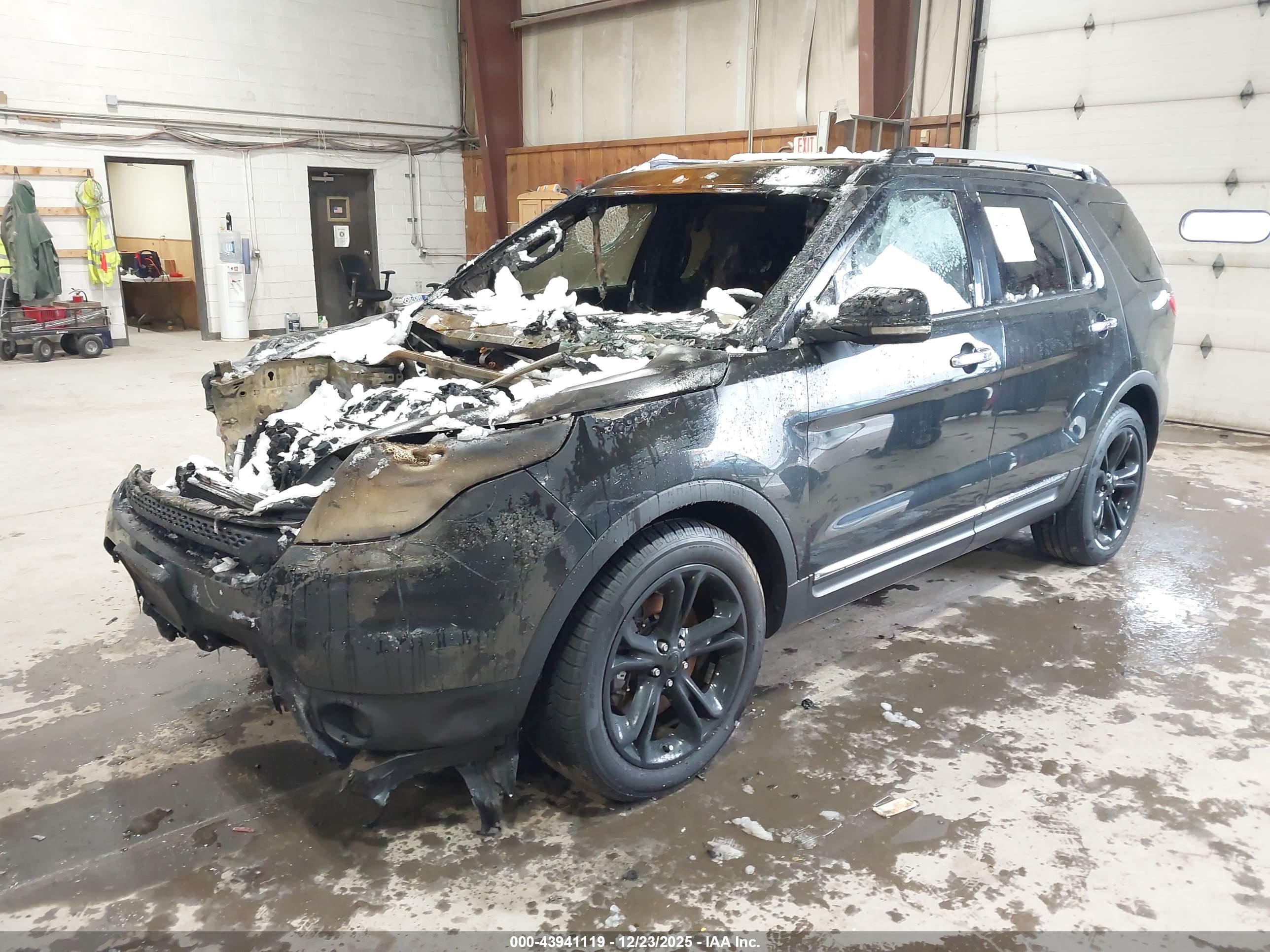 FORD EXPLORER image 2
