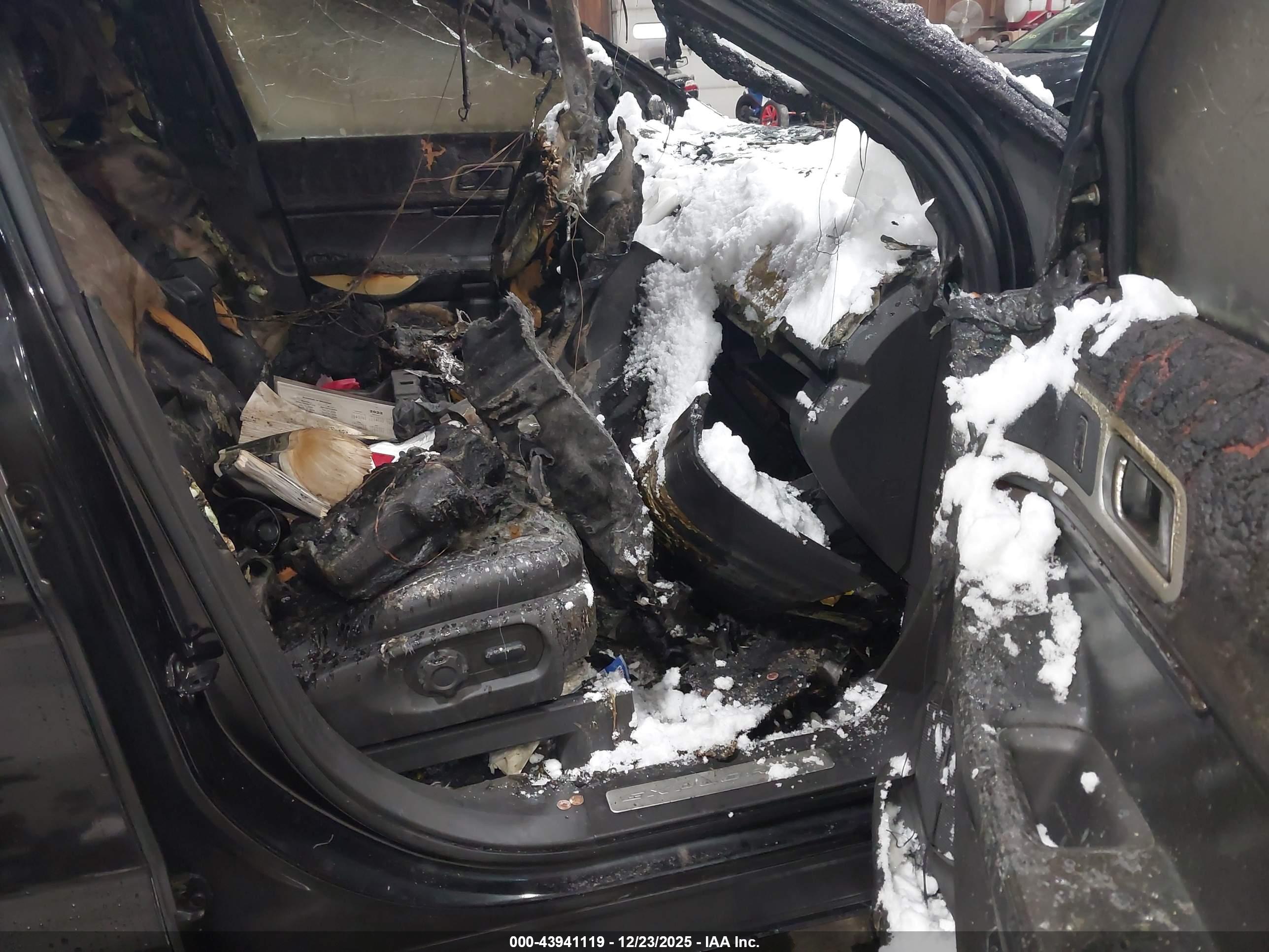 FORD EXPLORER image 5