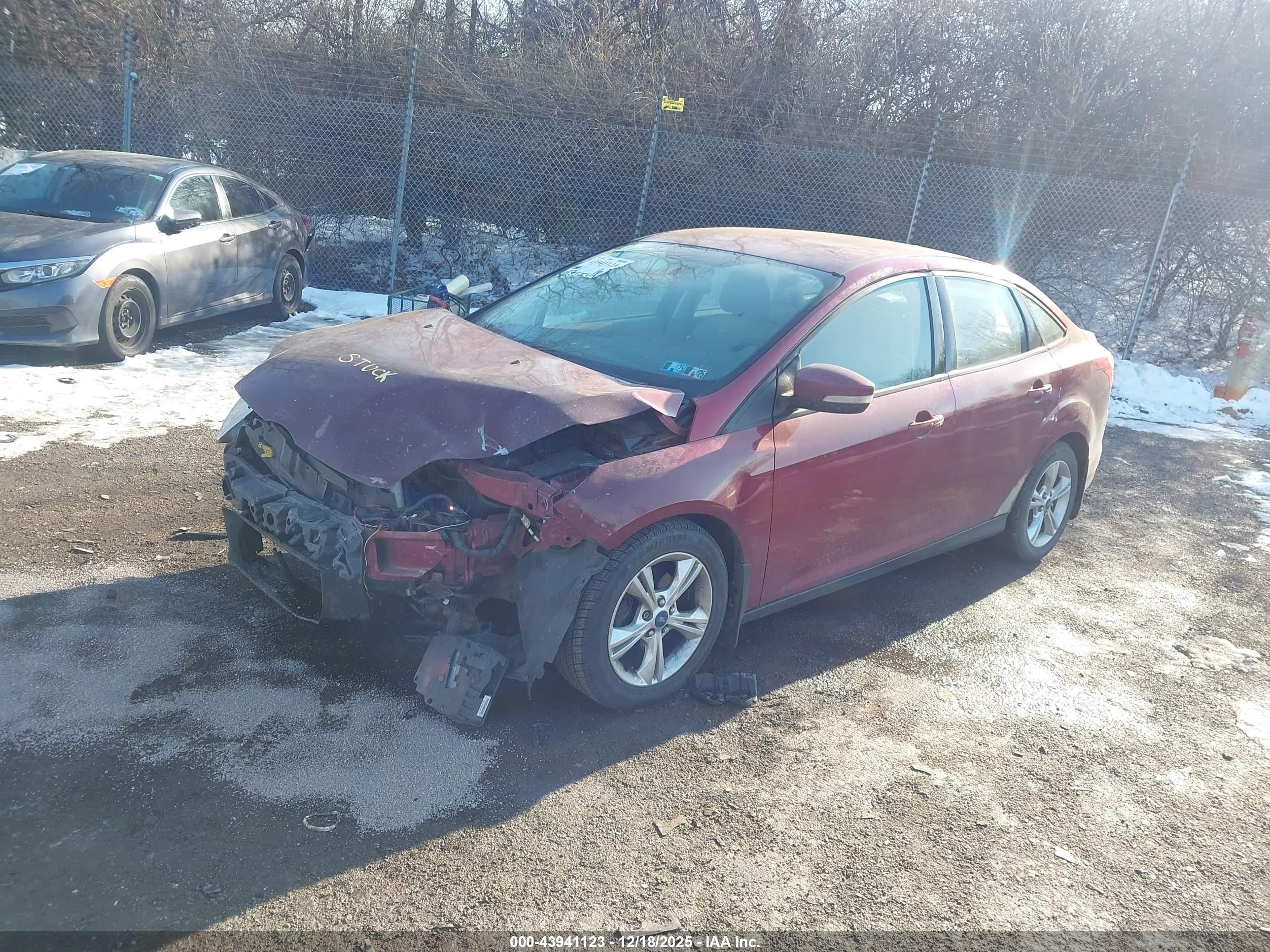 FORD FOCUS image 2