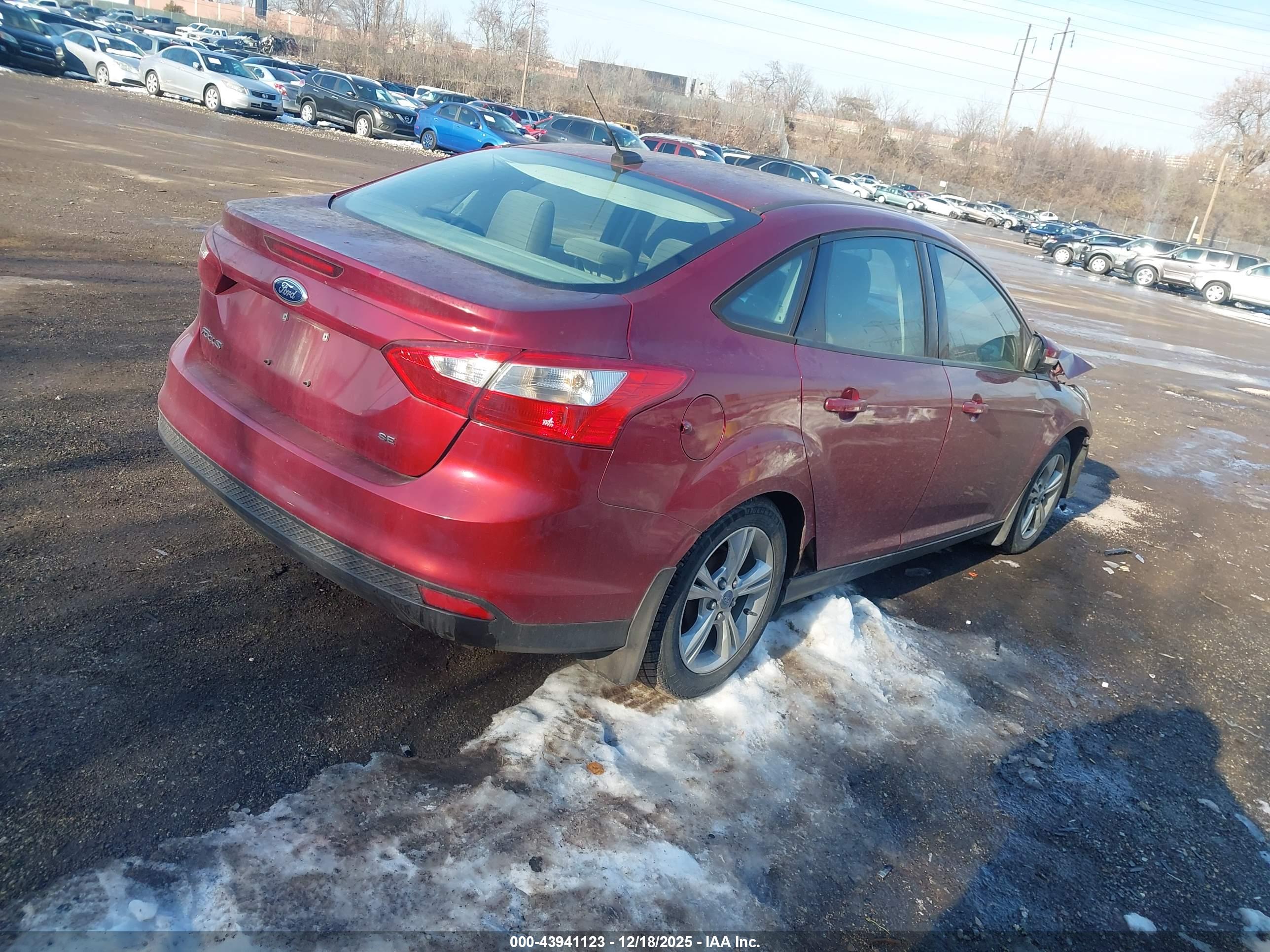 FORD FOCUS image 4
