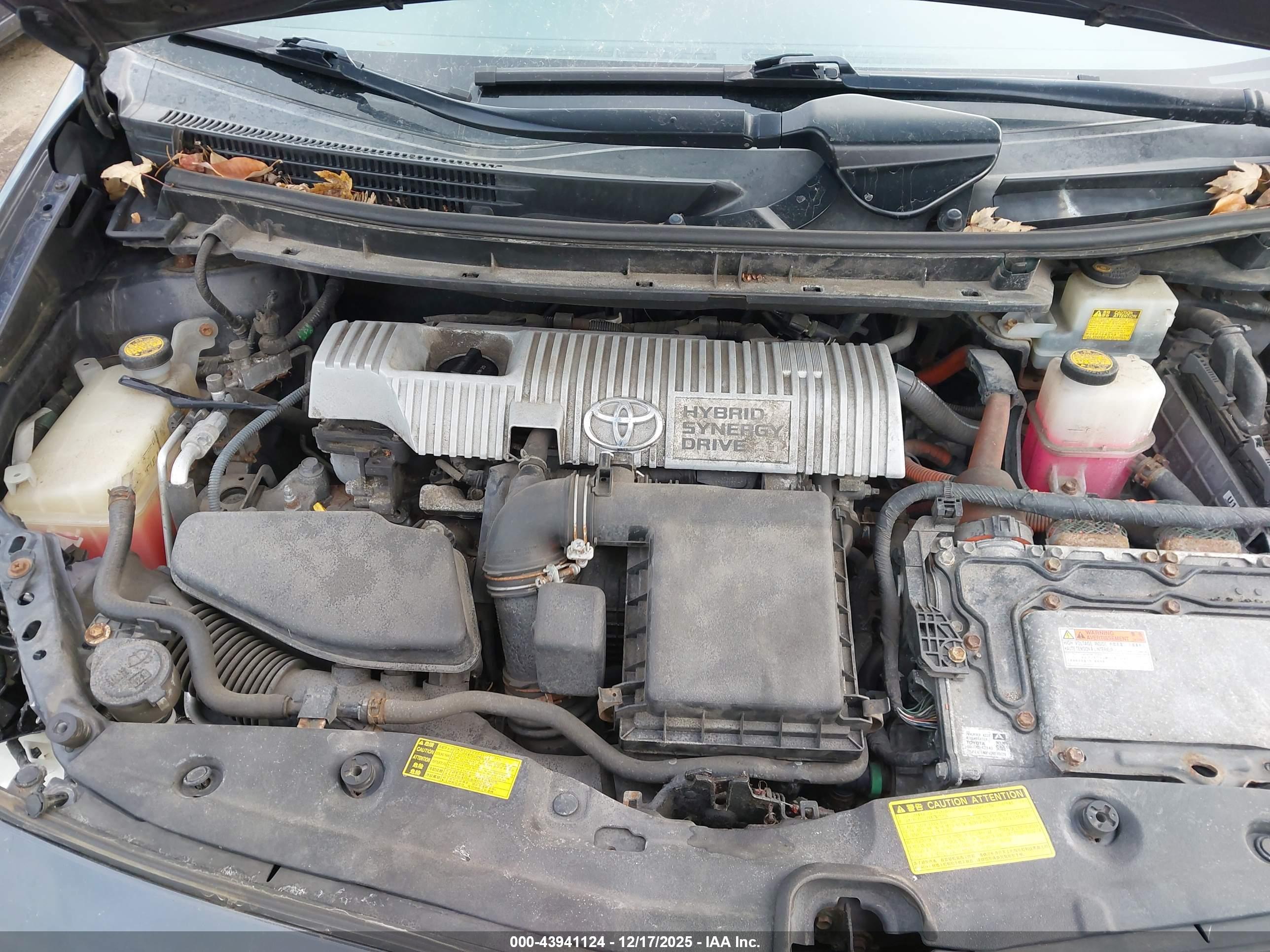 TOYOTA PRIUS image 10