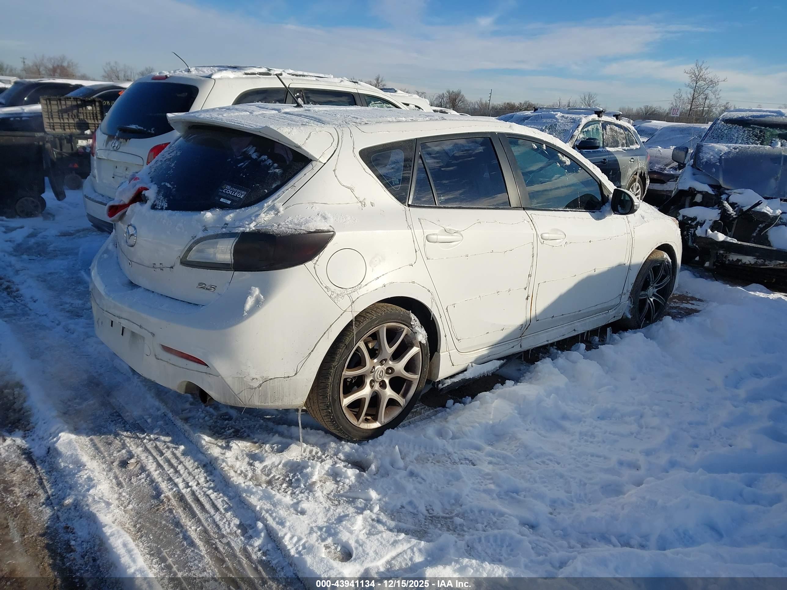 MAZDA MAZDA3 image 4