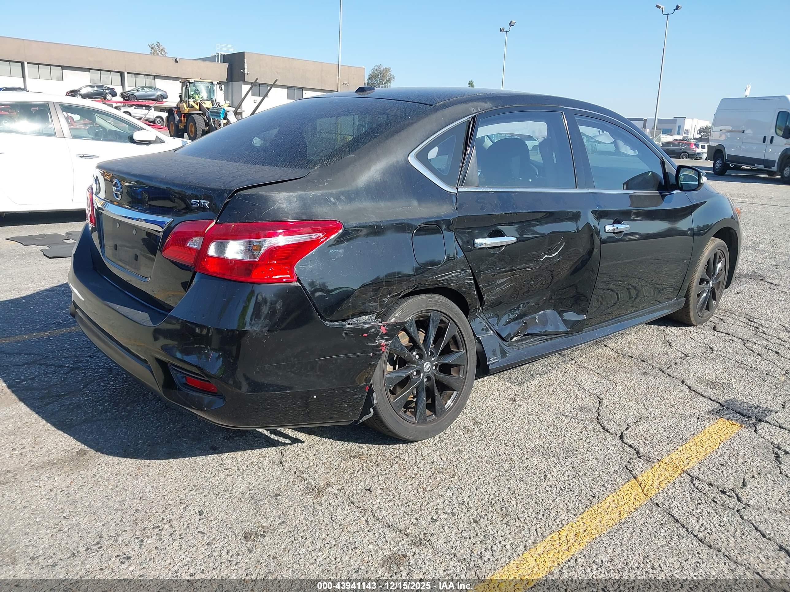 NISSAN SENTRA image 4