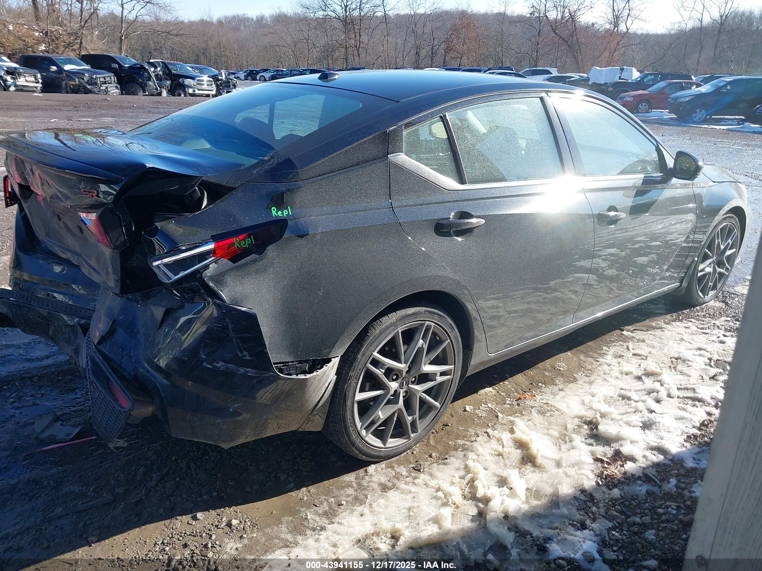 NISSAN ALTIMA image 4