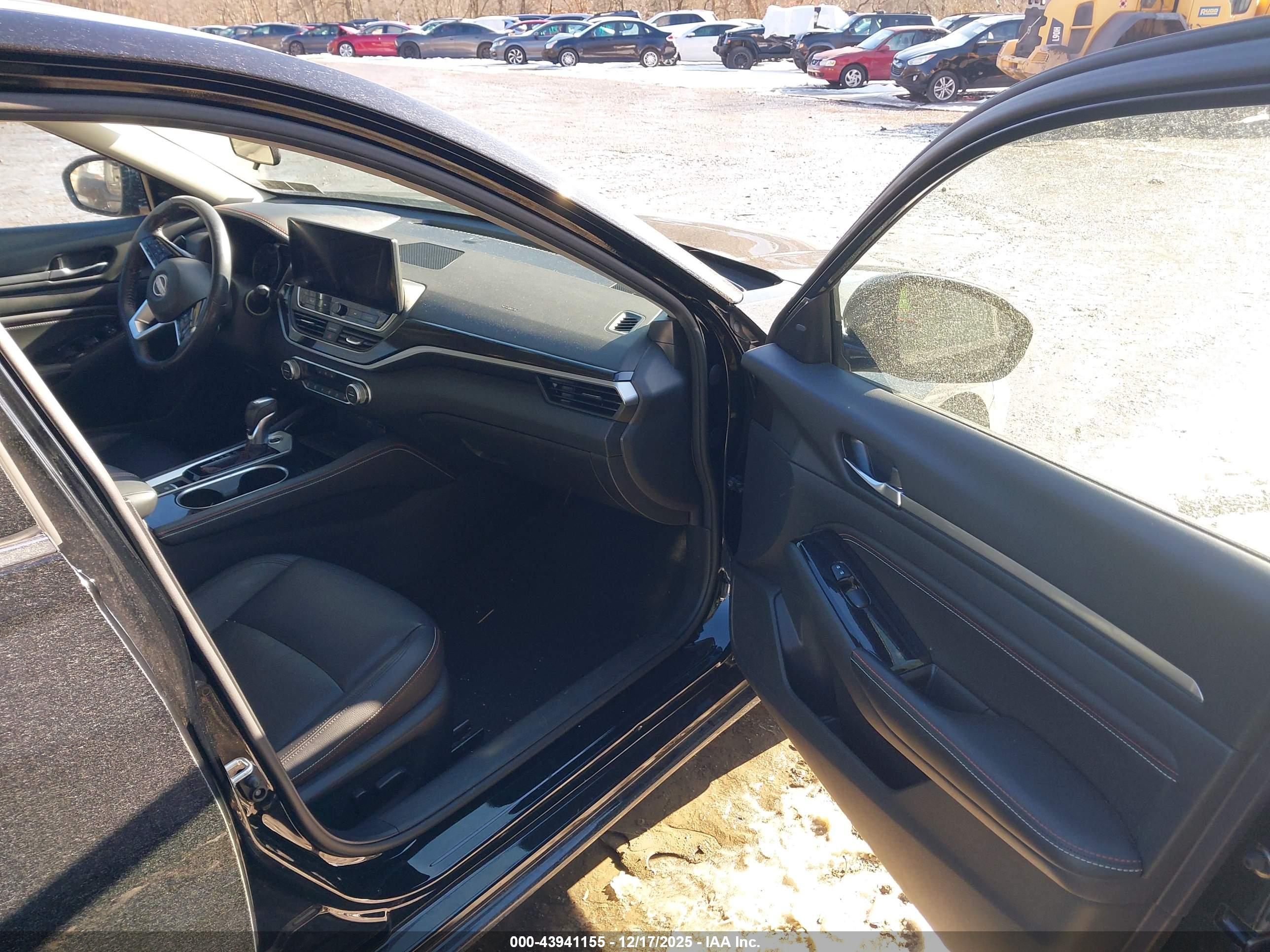 NISSAN ALTIMA image 5