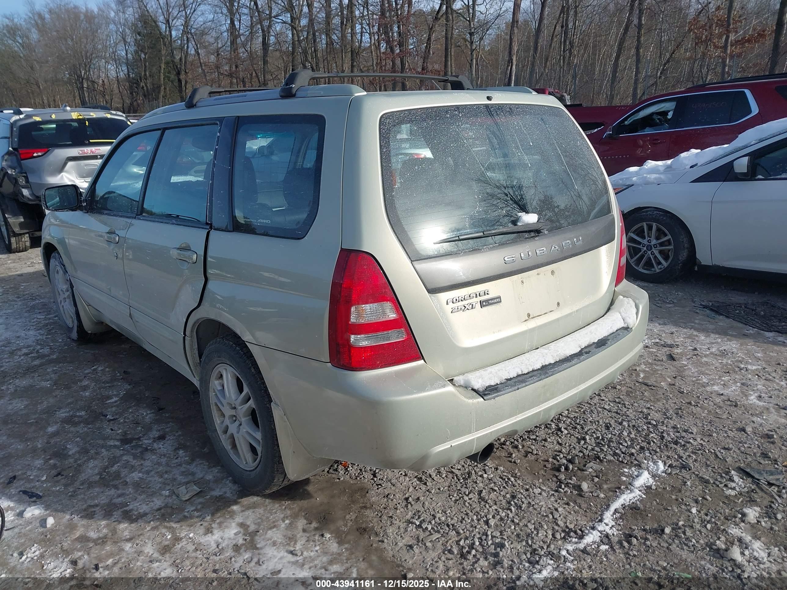 SUBARU FORESTER image 3
