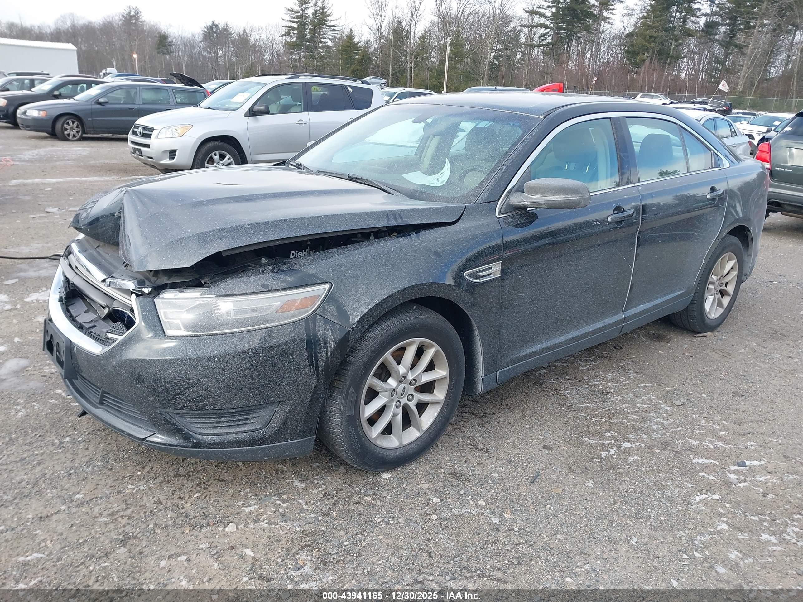 FORD TAURUS image 2