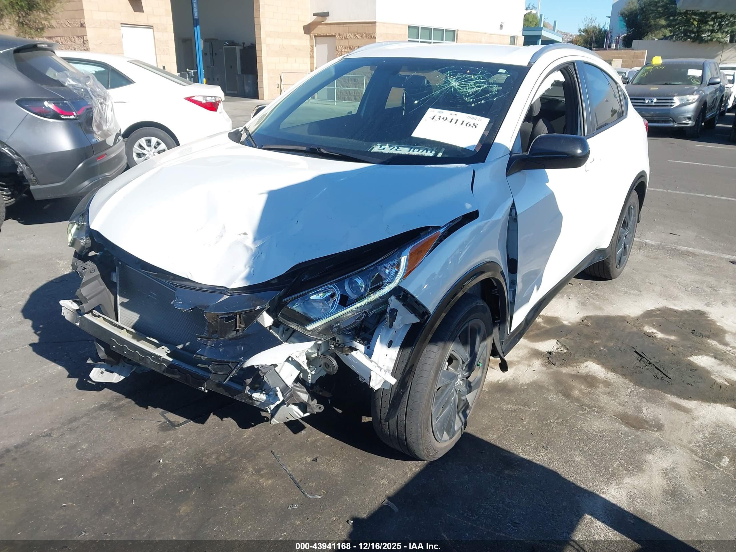 HONDA HR-V image 2