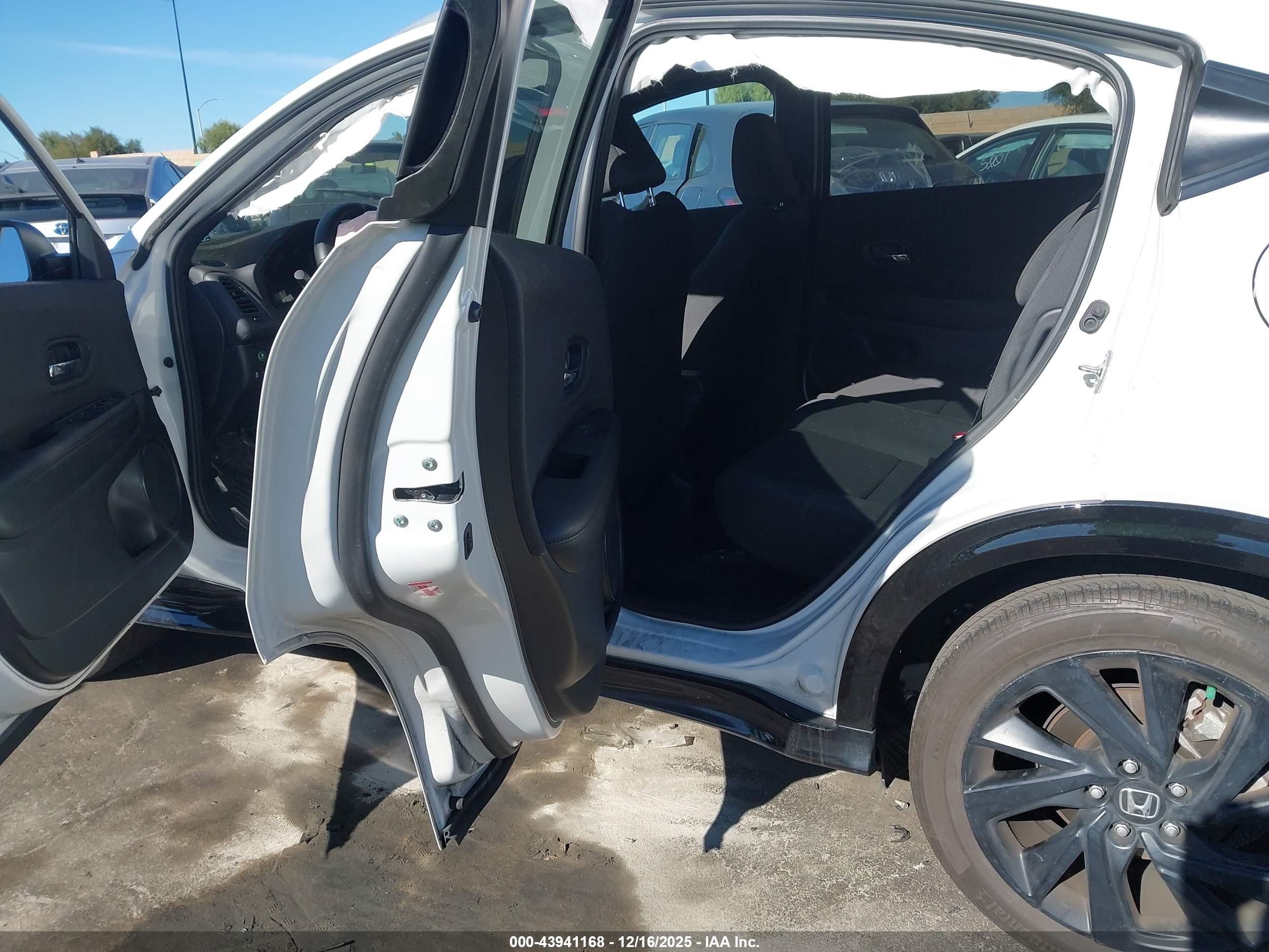 HONDA HR-V image 8