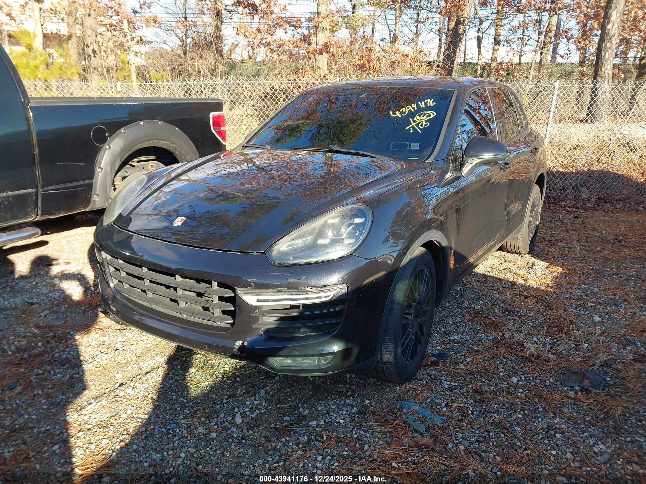 PORSCHE CAYENNE image 2