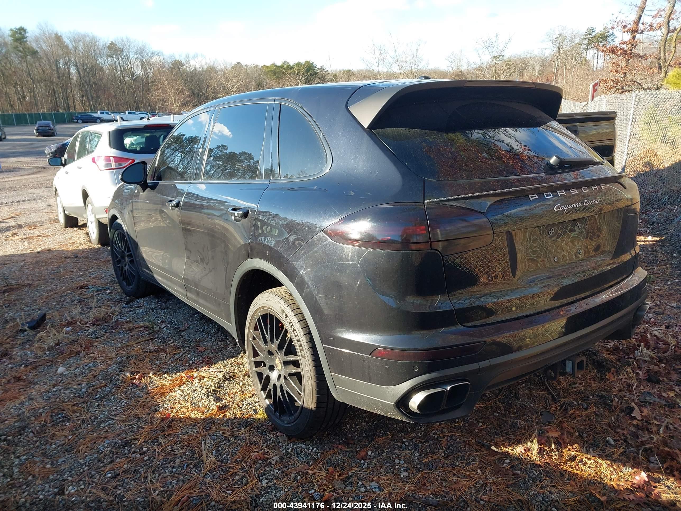 PORSCHE CAYENNE image 3