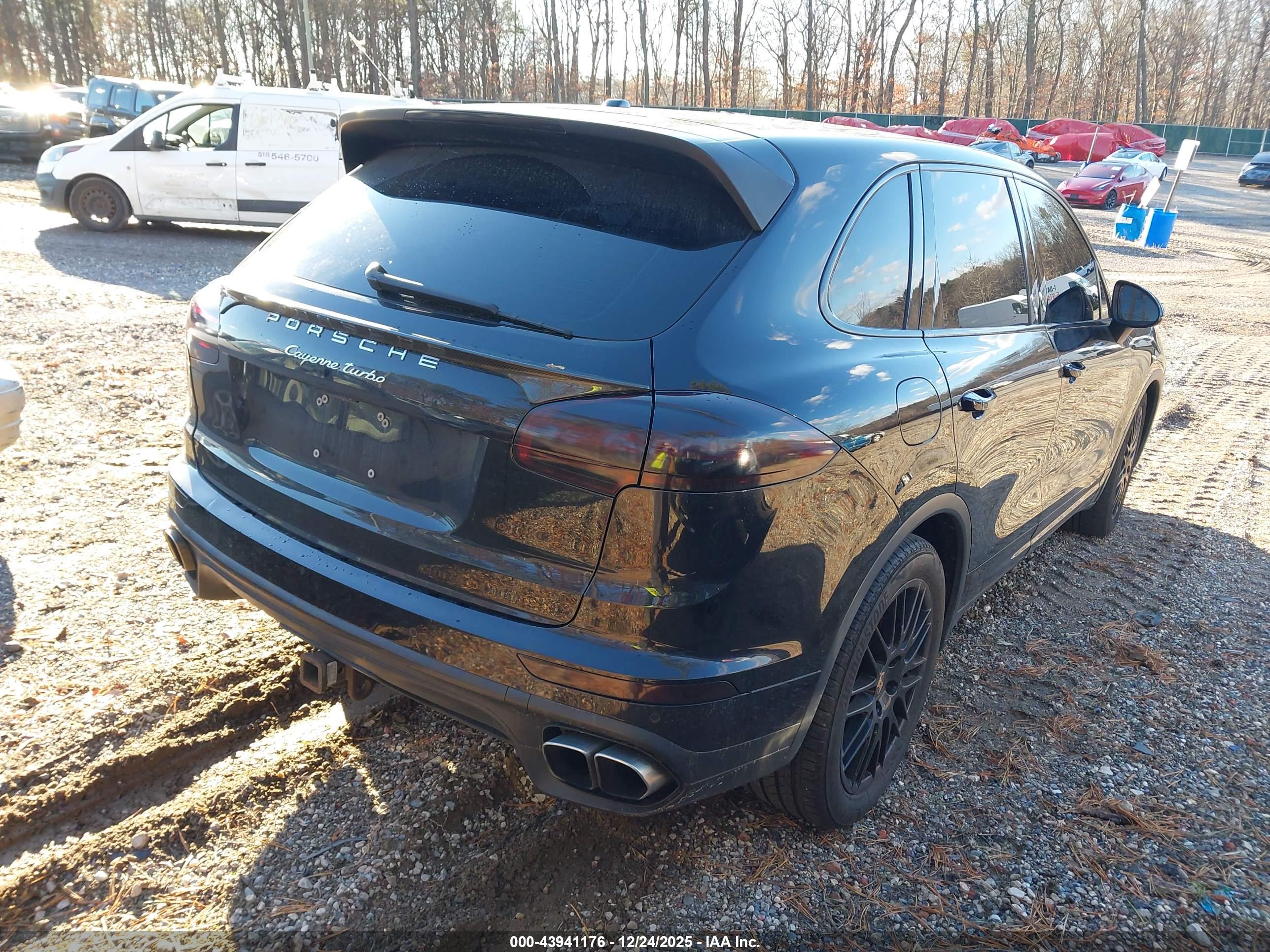 PORSCHE CAYENNE image 4